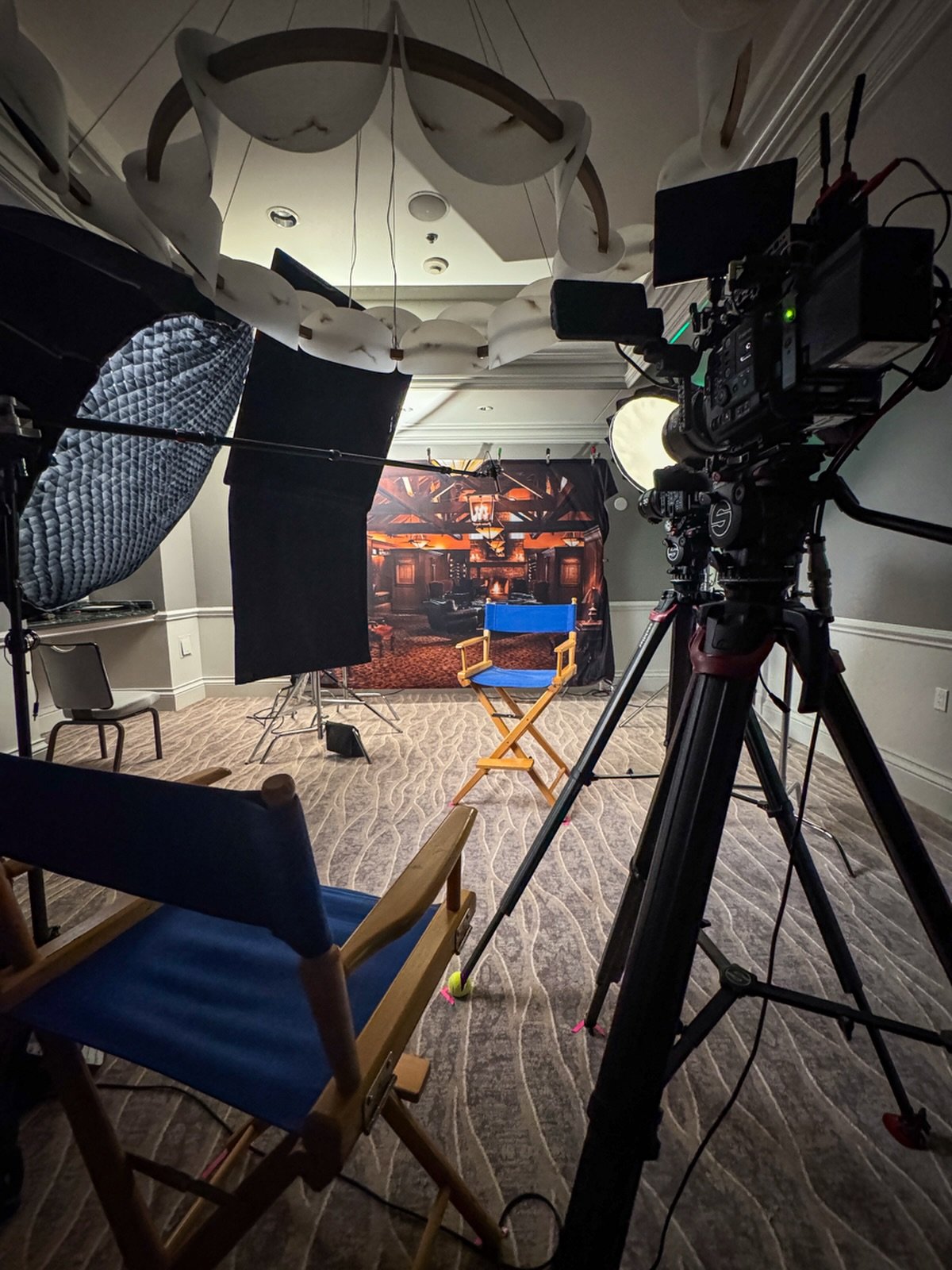 Love teaming up with @sushigrademedia producing content for @golfchannel #bts 

#OrlandoCreatives #CentralFloridaCreatives #OrlandoProduction #BehindTheScenes #BTSContent #GolfMedia #GolfContent #GolfChannel #CreativeCollaboration #FloridaFilmmakers