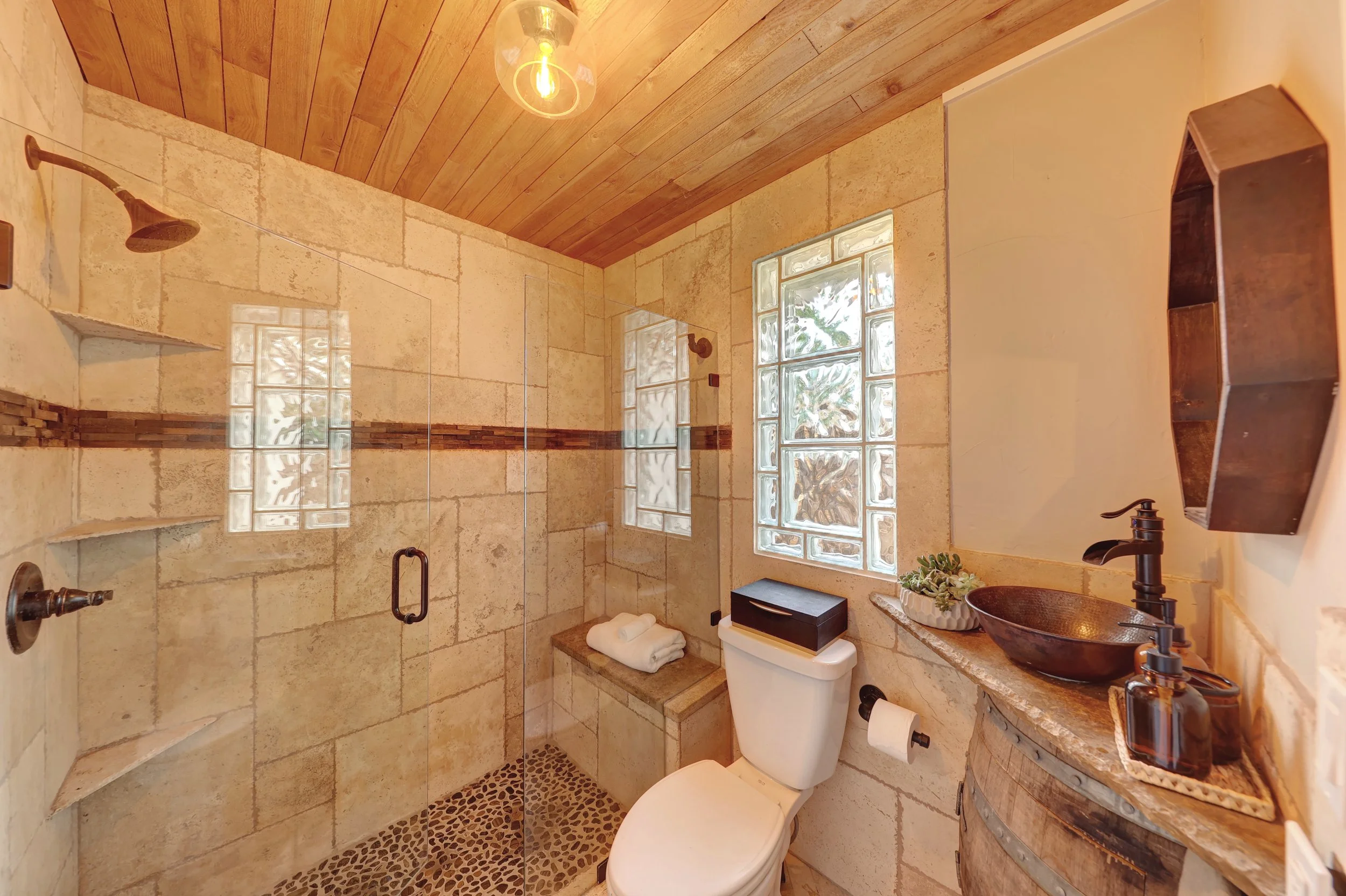 *Wanderer-bath-main.jpg