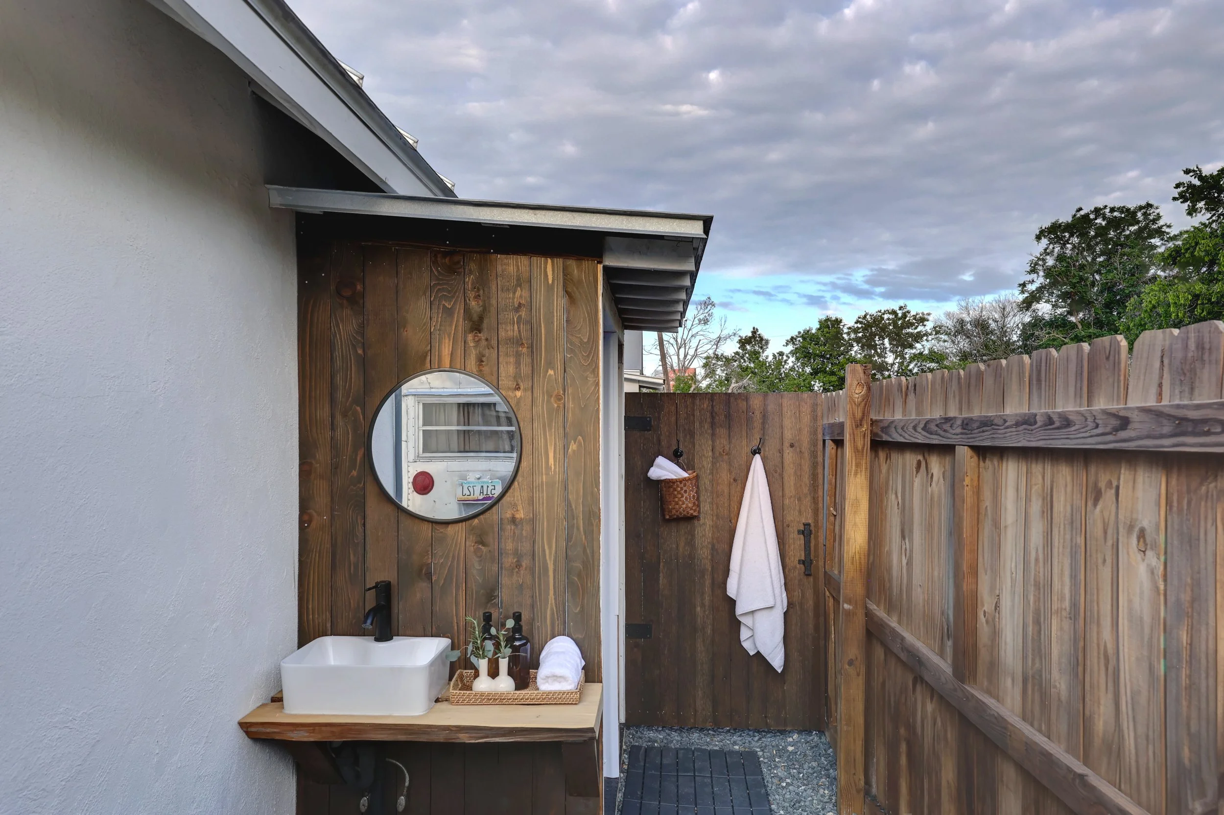 LW-bathroom.jpg