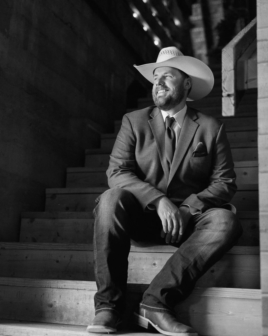 Grooms deserve some love too! We believe that a wedding day has two sides of the story. The bride and groom. Often times, the bride and groom don't see each other until the ceremony or first look. 

We always have one photographer with the groom and 