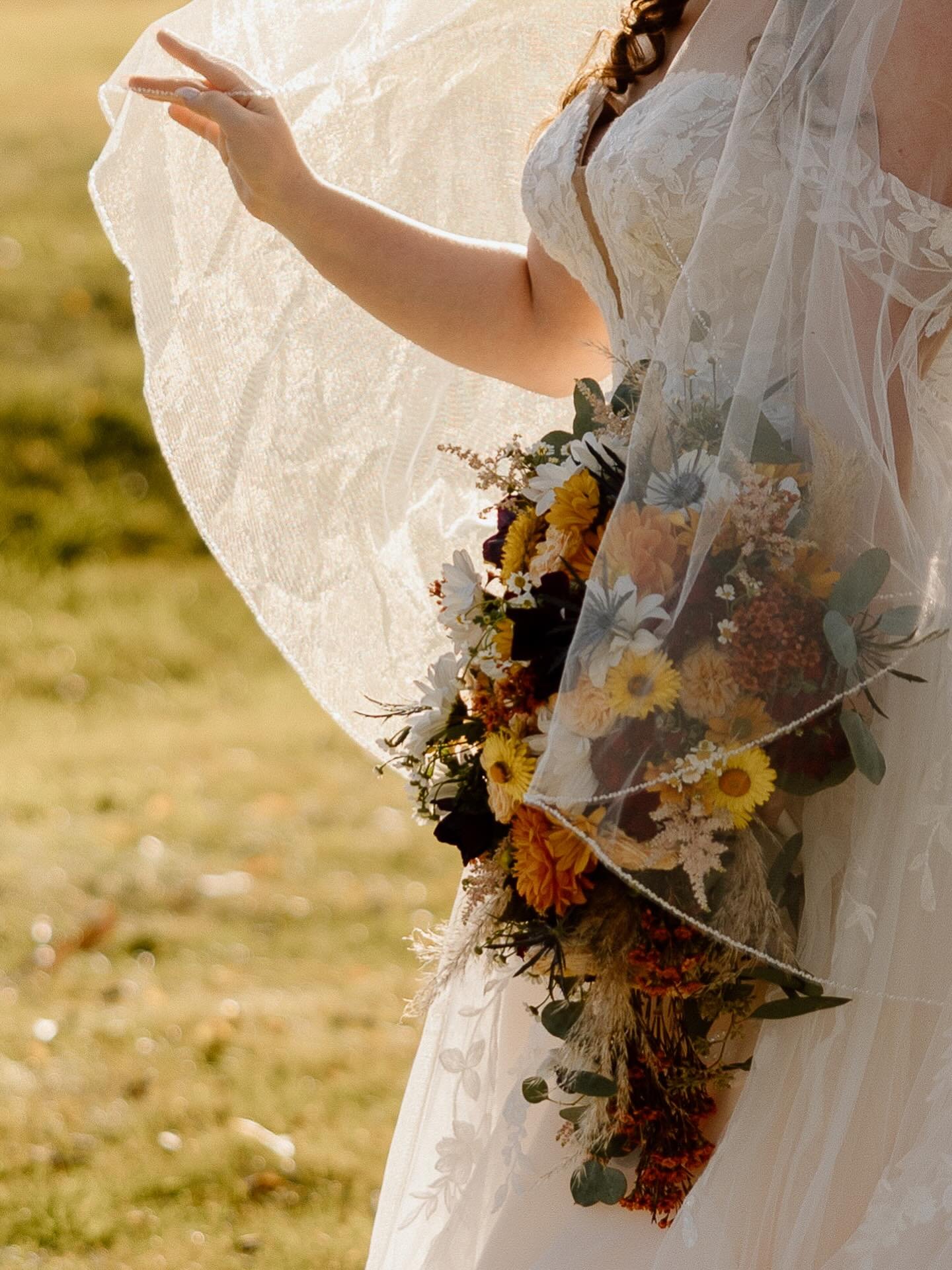 Proof that the quiet moments are the most powerful. We absolutely love catching the moment and telling a story. #bridemoment #details #2025brides