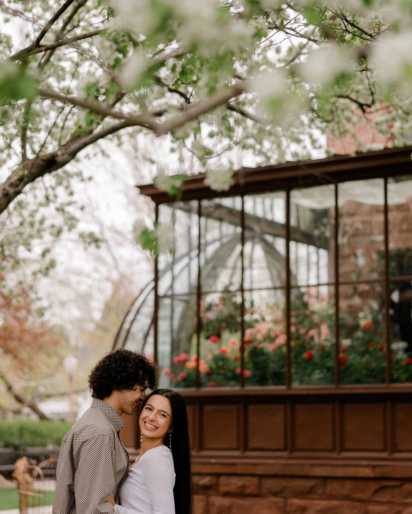 It's beginning to look like engagement season! 

If you have not already message due to schedule your session, message us as soon as you can! 

Starting in APRIL, our Wedding season begins! That means our weekends are getting very booked. So if you a
