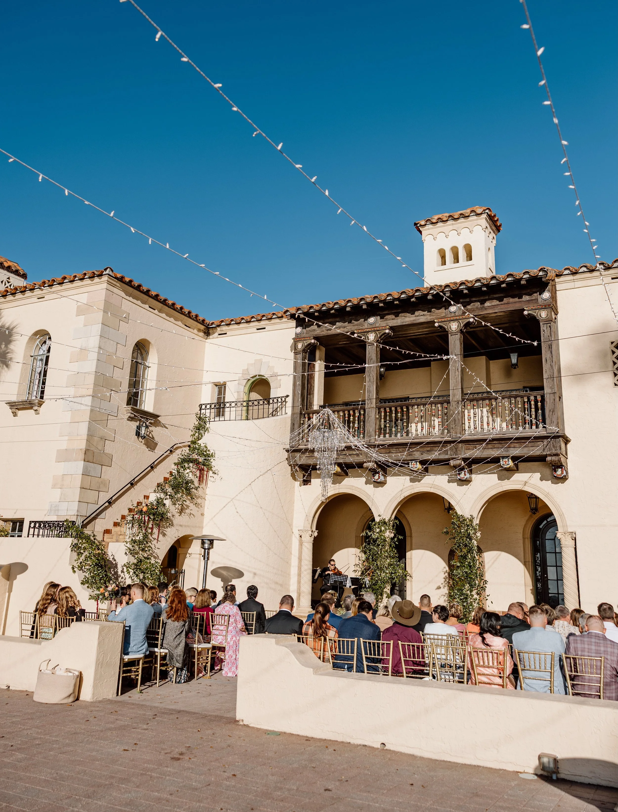 Absolute dream of a wedding to photograph! @bellayadigg Graff&amp; @graff.jared celebrated their wedding at the @Powel Crosley Estate in Sarasota, Florida surrounded by family &amp; friends. Ceremony right by the ocean and love vibes all the way!

Am