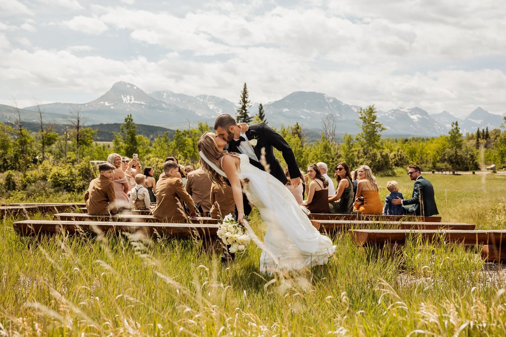 We always tell our couples to kiss in the middle of the aisle after the ceremony! 

Practicing this will make for a picture perfect moment with your loved ones in the background ☺

It's been a while since we have posted a horizontal photo, thanks ins