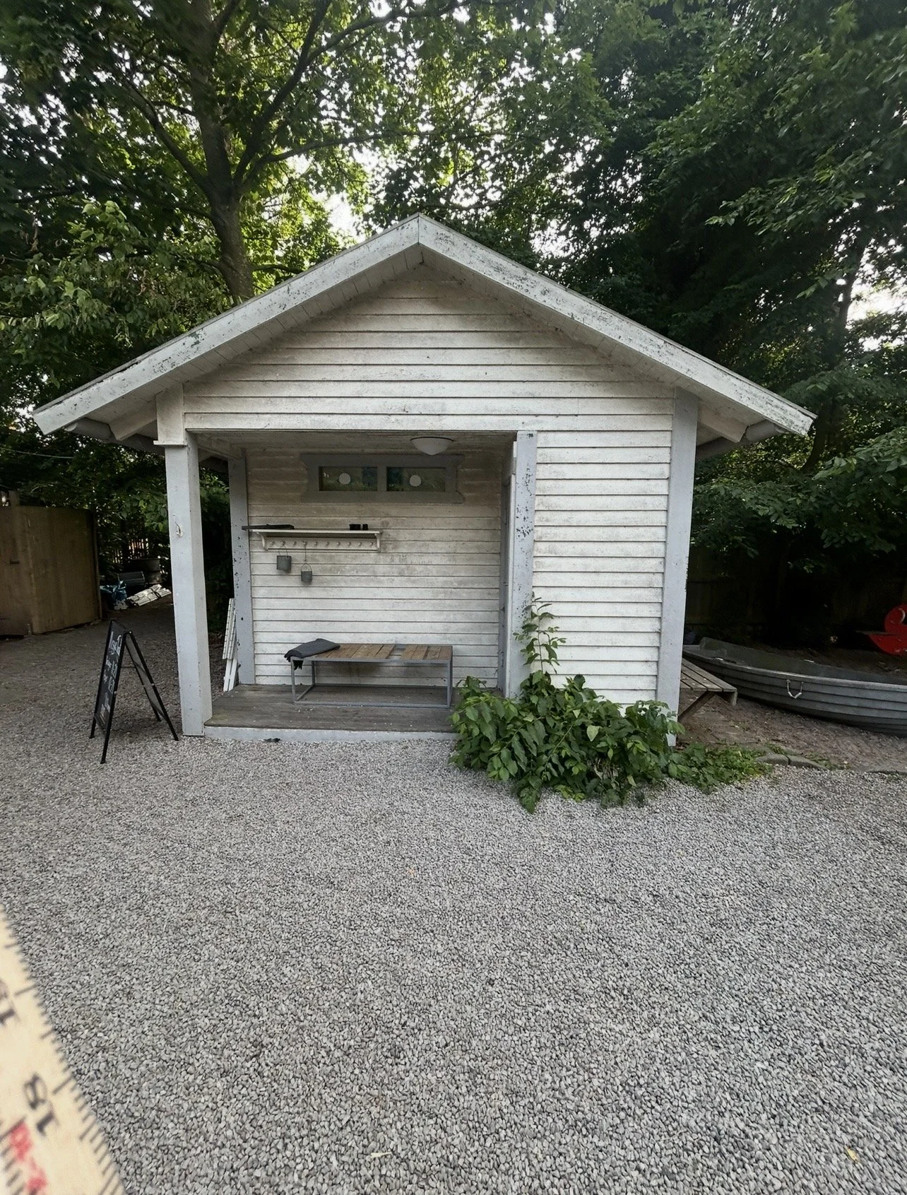 Hus före fasadmålning i Skåne