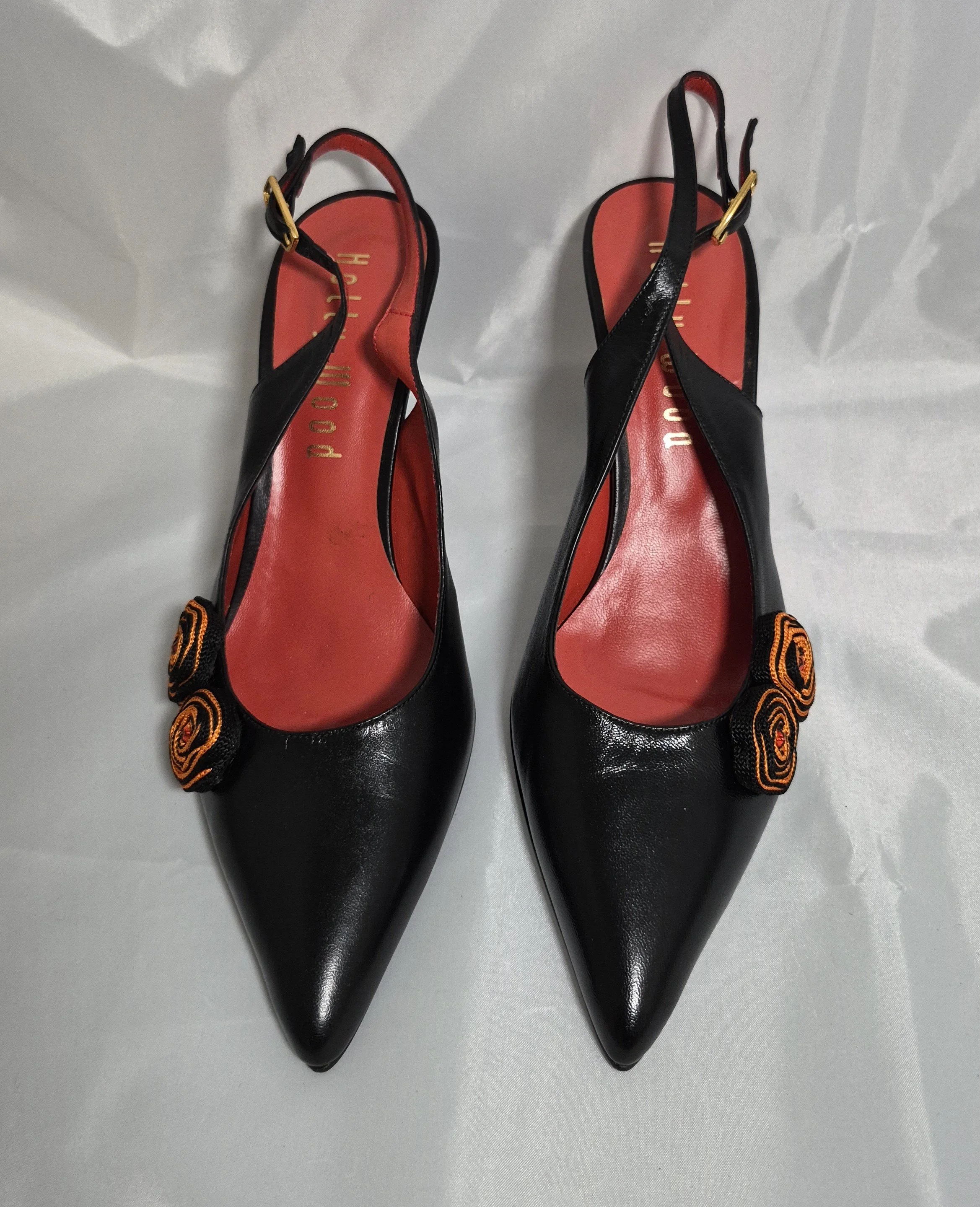 Slingbacks van leer met bloemendecoratie