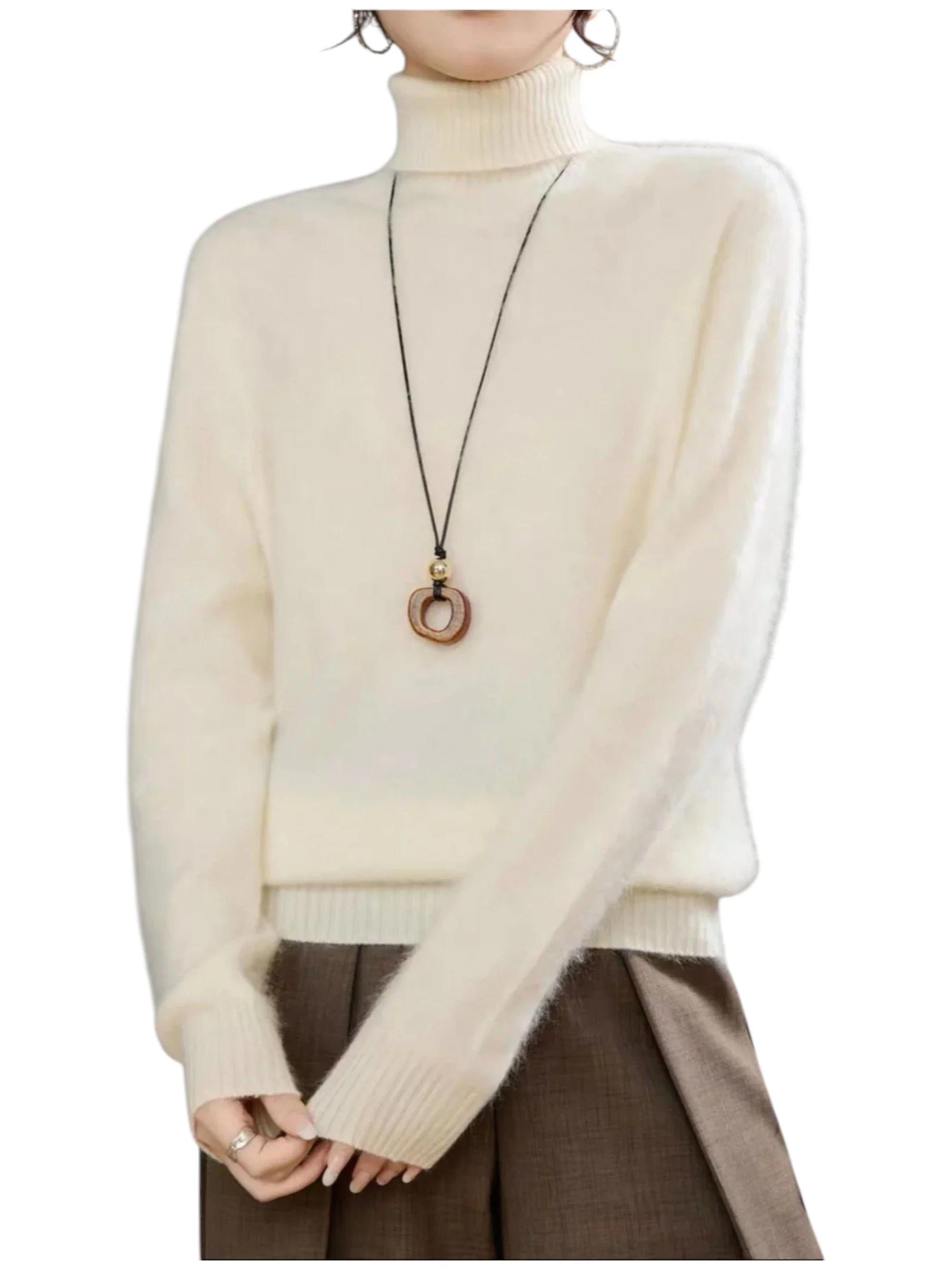 Hoge rolhals trui in gebroken-wit kleur – comfortabel & stijlvol/ One size