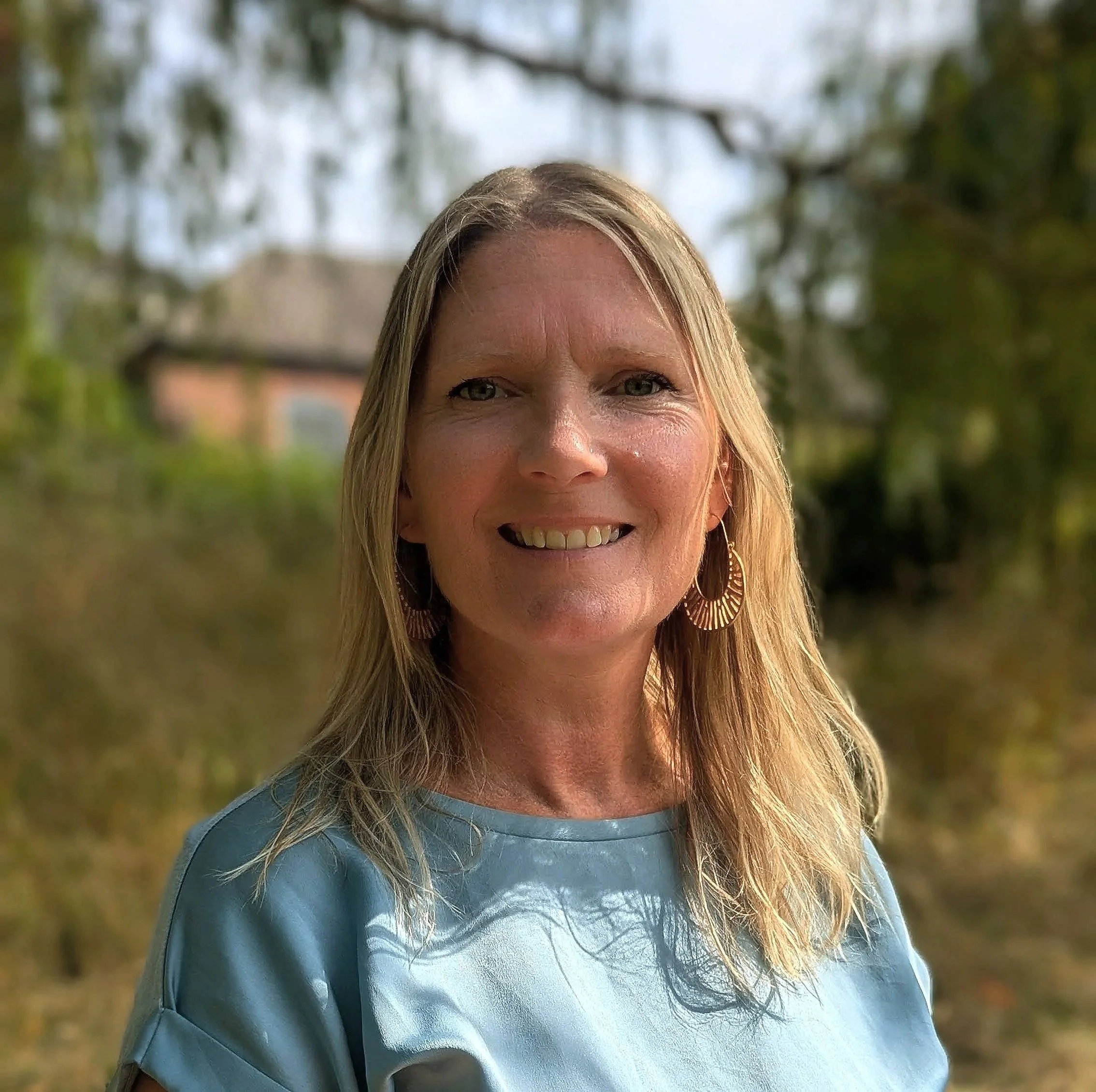 Psychotherapist Lea Torp with a friendly, warm smile