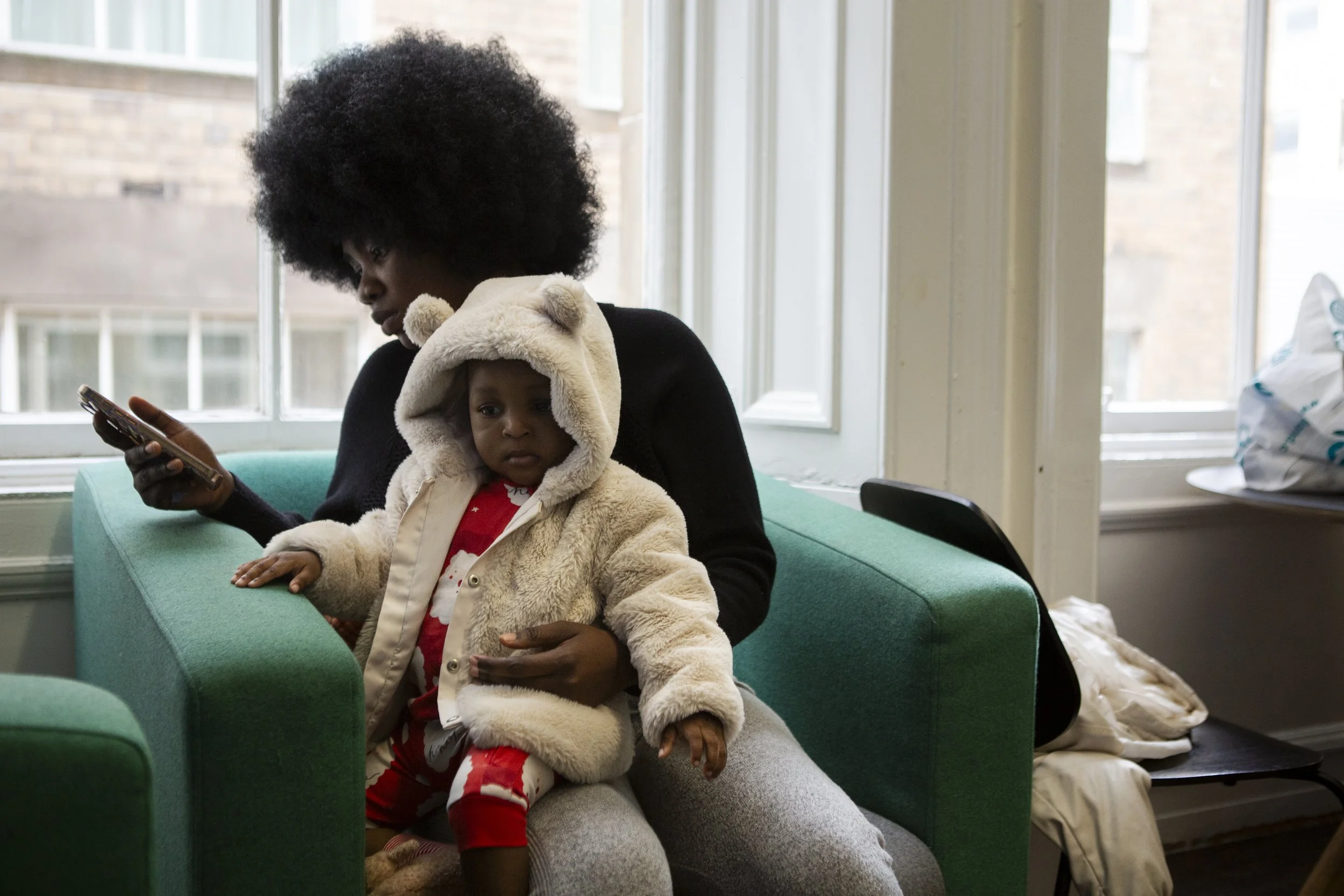 Munira (name changed) and her daughter volunteer nearly everyday at Refuweegee while also using their communal kitchen, rest and games space. This space is open to everyone, homeless people in Glasgow but is mostly used by asylum seekers looking for 