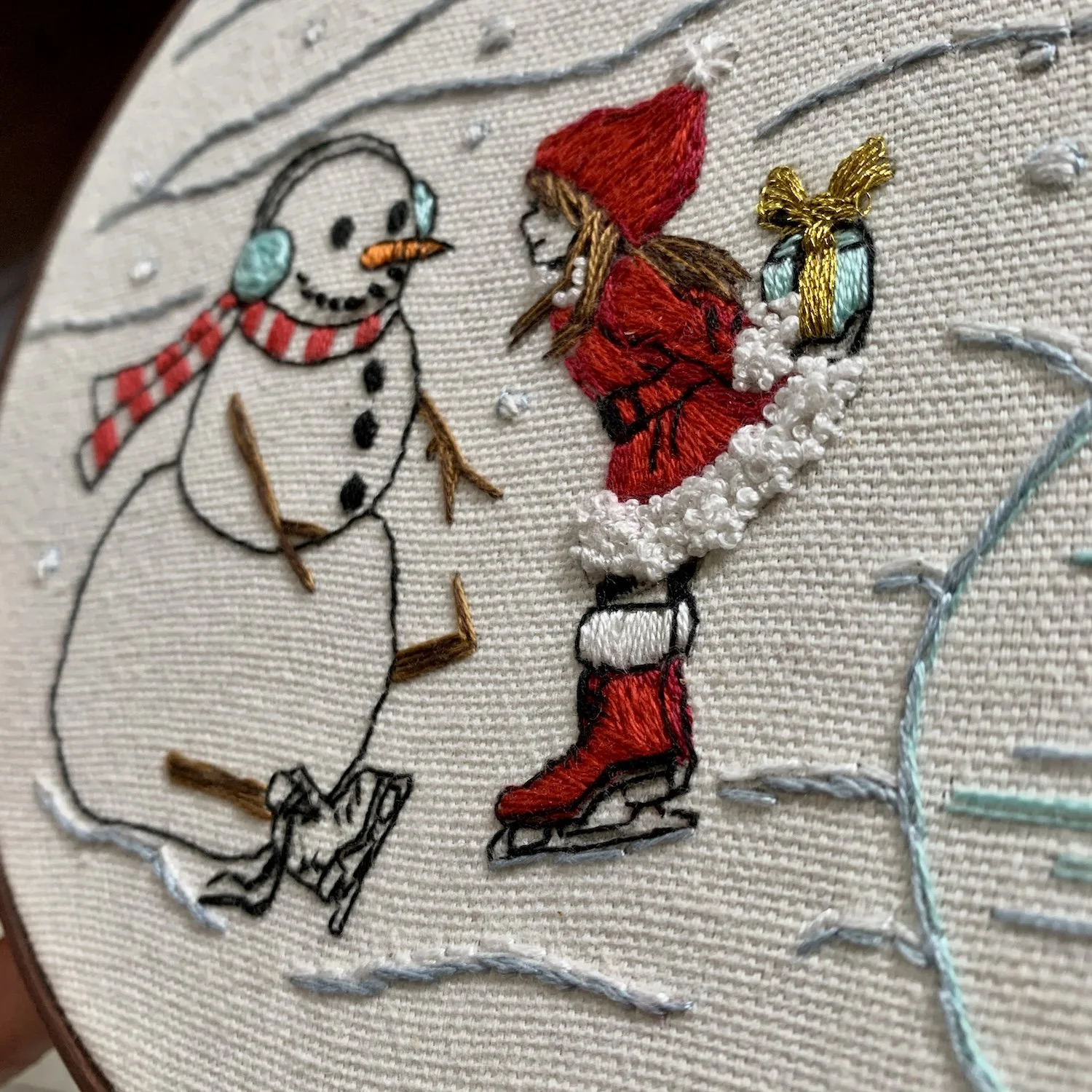 santa-girl-snowman-embroidery -kit DIY project