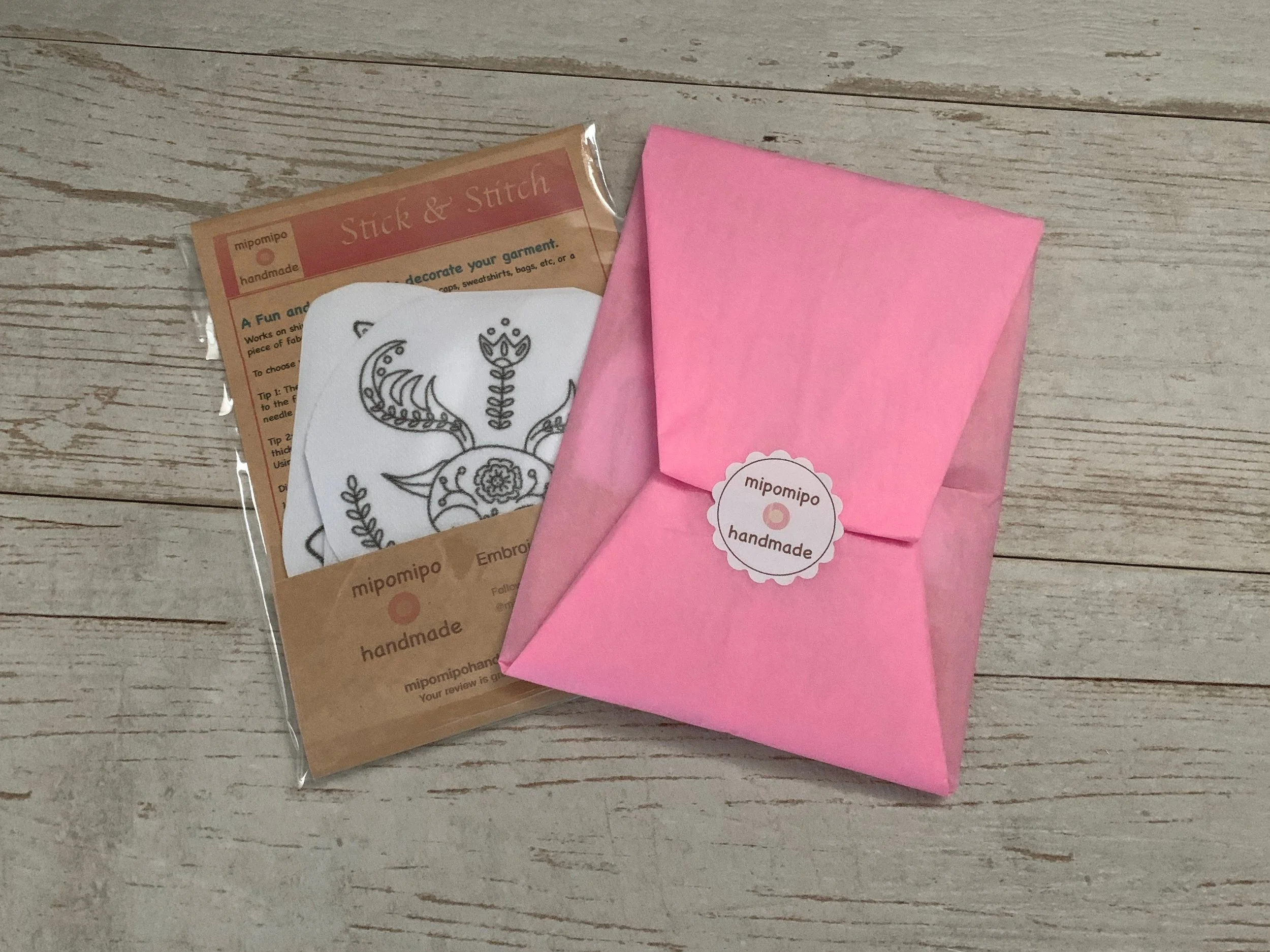 wrapping sample for mipomipo Stitch & Stitch product