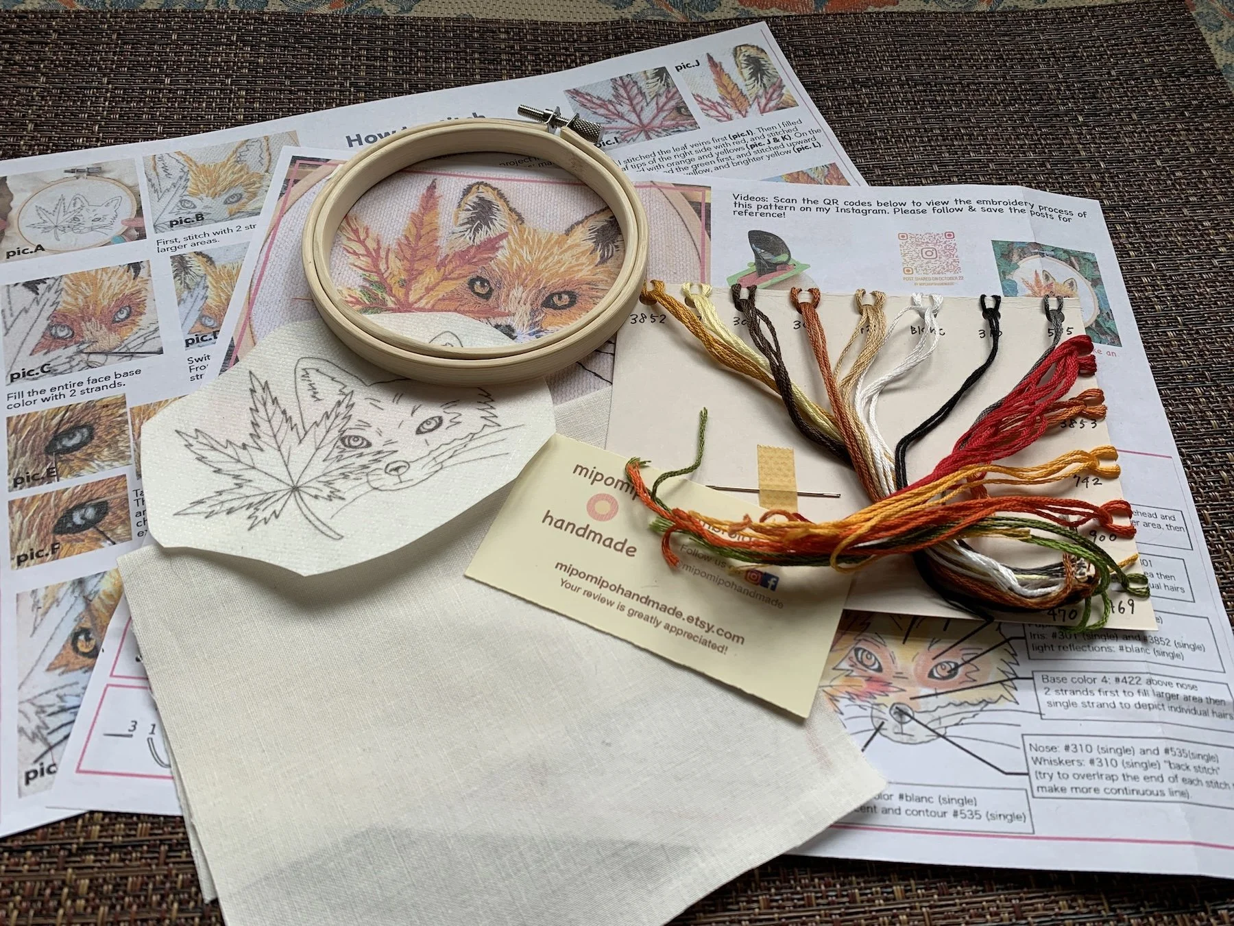 What is included in Fox and Maple leaf mini embroidery kit.jpeg