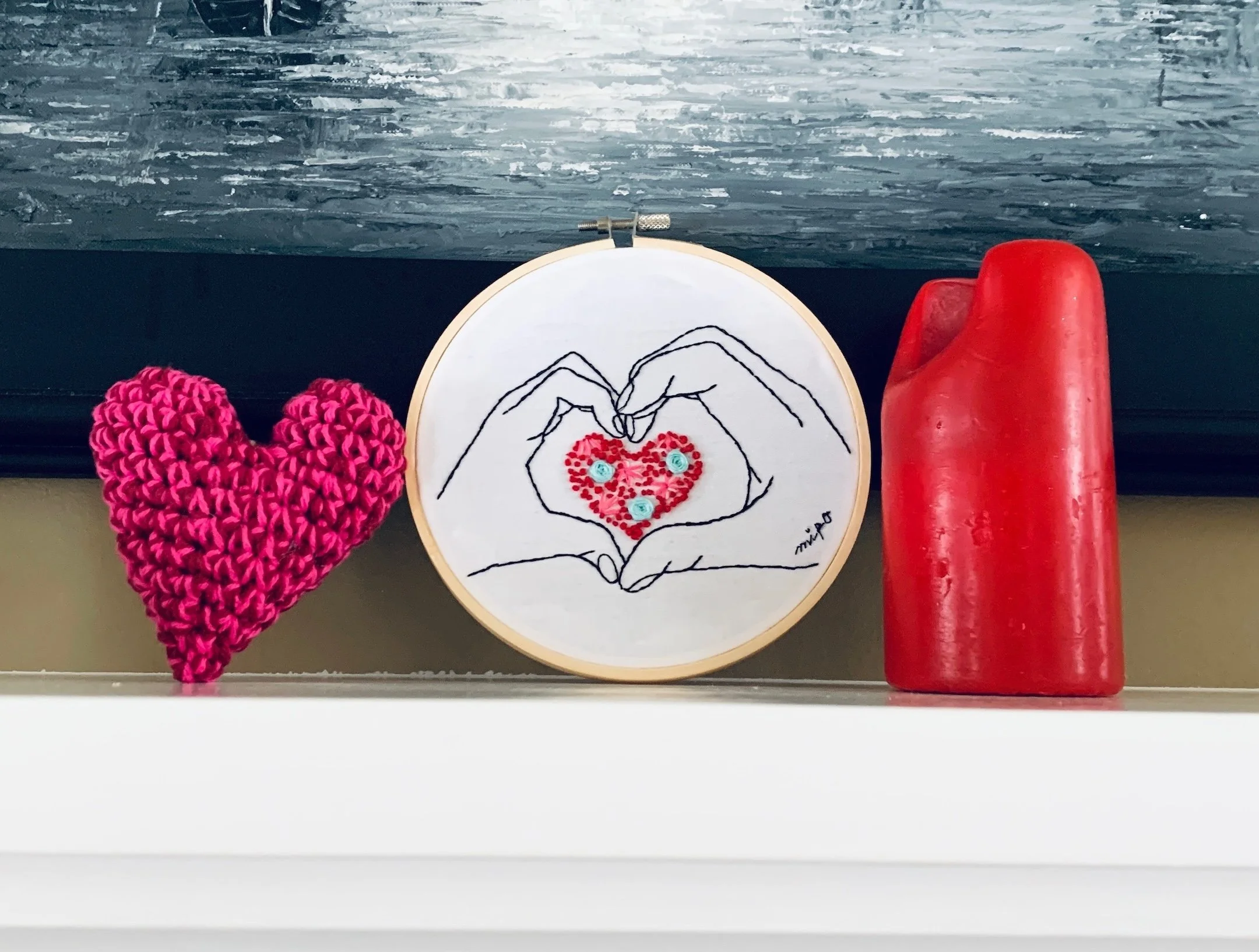 Love embroidery-hands and heart PDF pattern.jpeg.jpeg