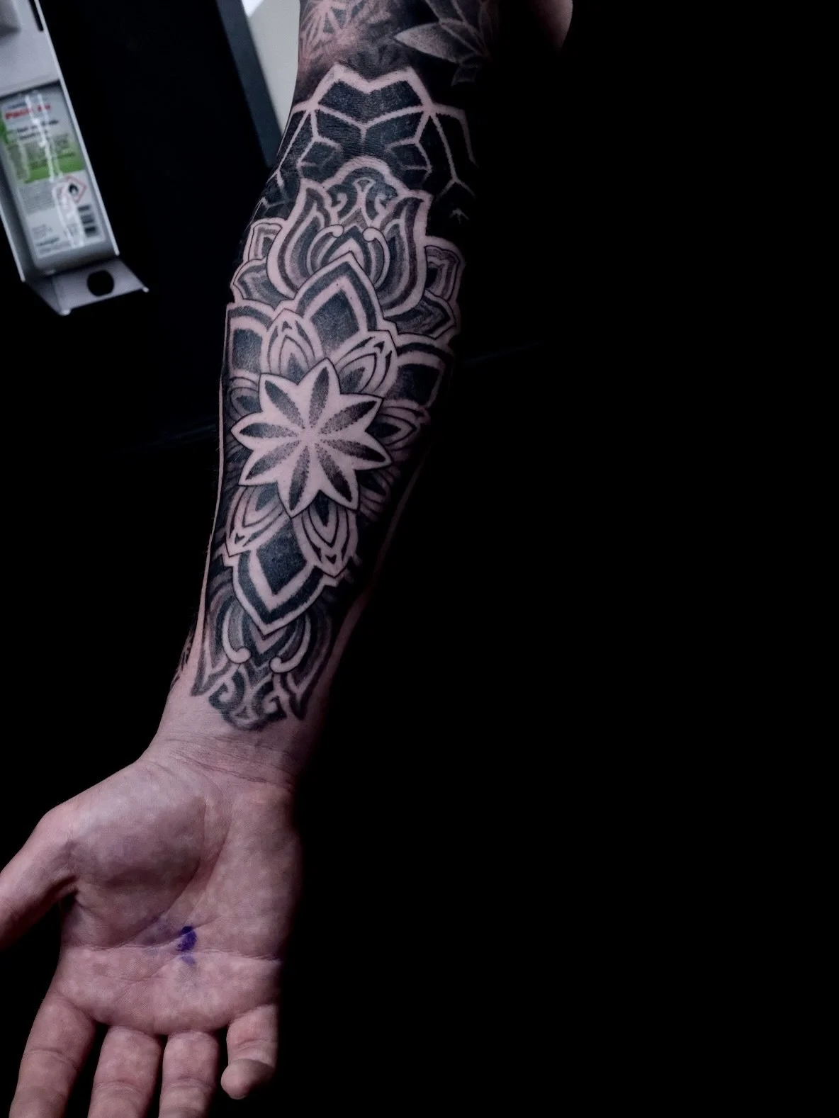 Thanks for the trust bro 🤘🏼
If you&rsquo;re interested in my work, just text me.