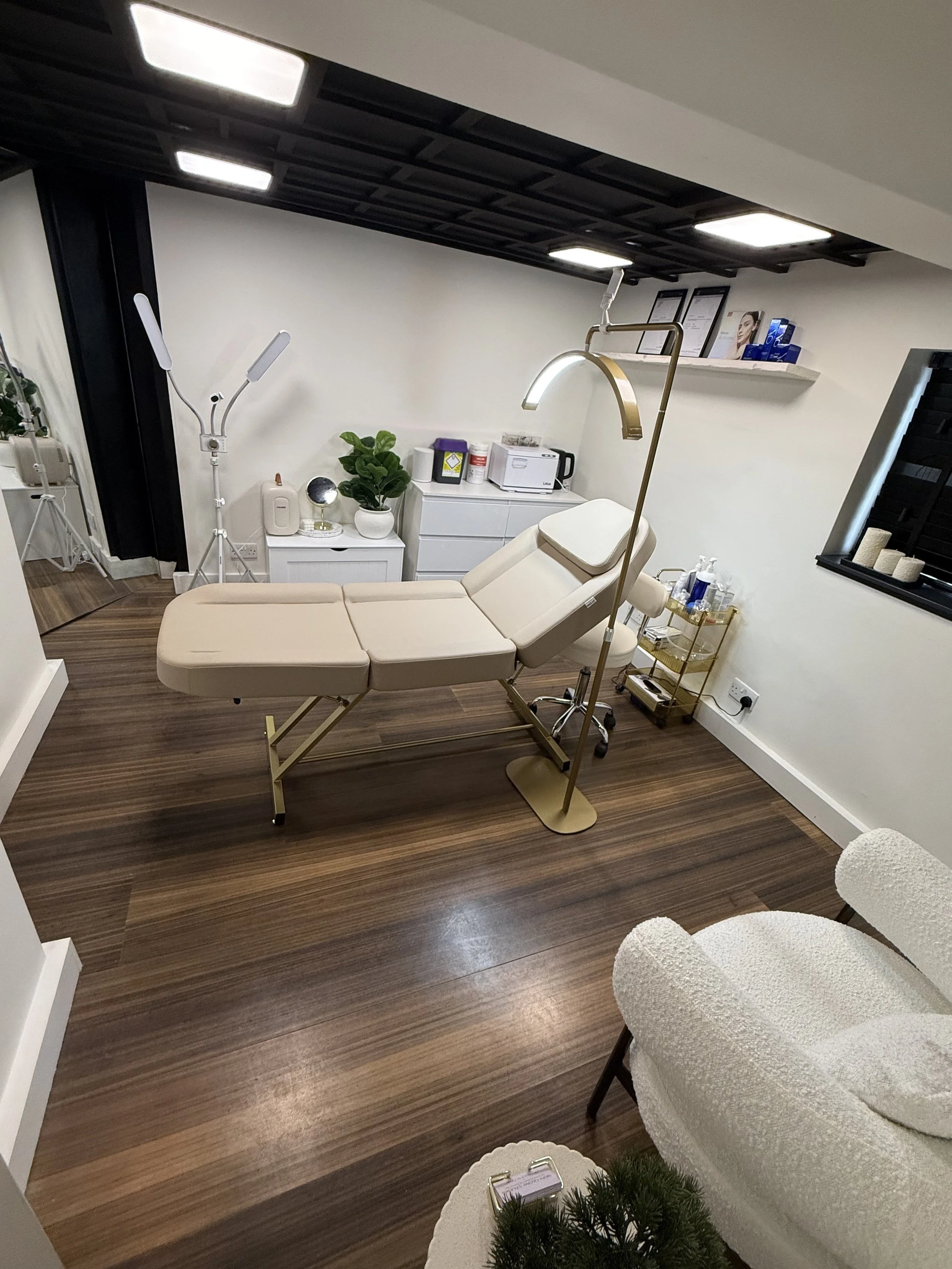 Calming and modern aesthetic clinic interior at Skin Glow Studio in Beaconsfield