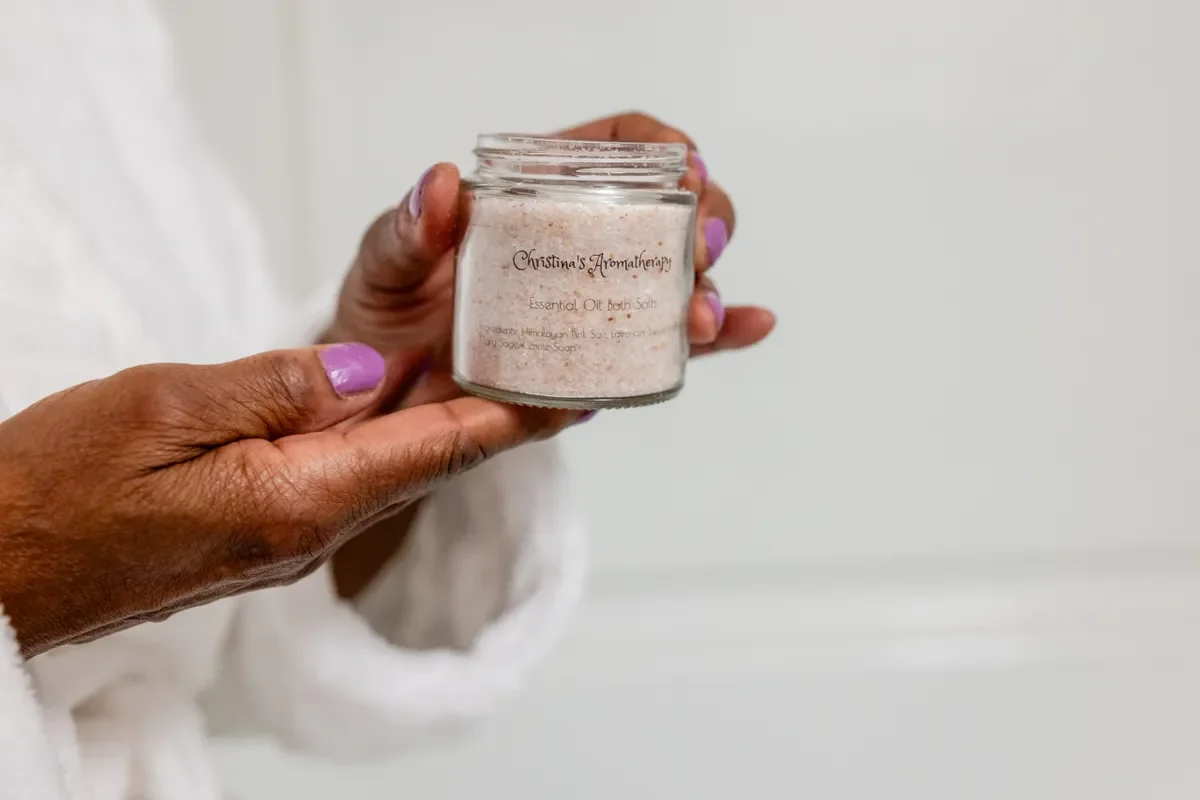 esential oil bath salt.webp