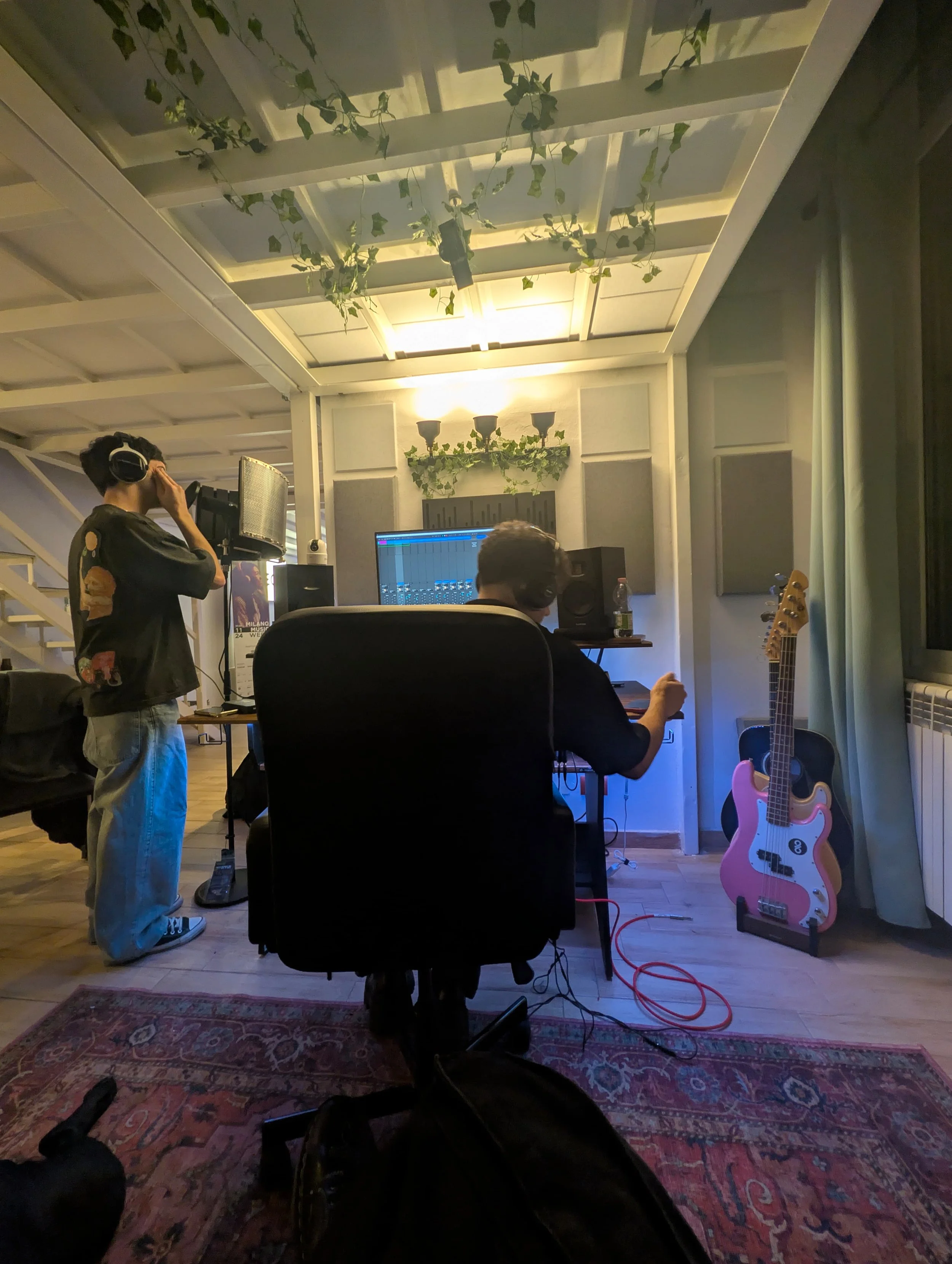 Tellynonpiangere e See Maw in NEEDA STUDIO