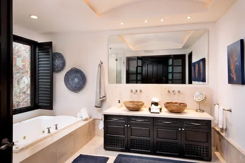 Baño con tina.webp