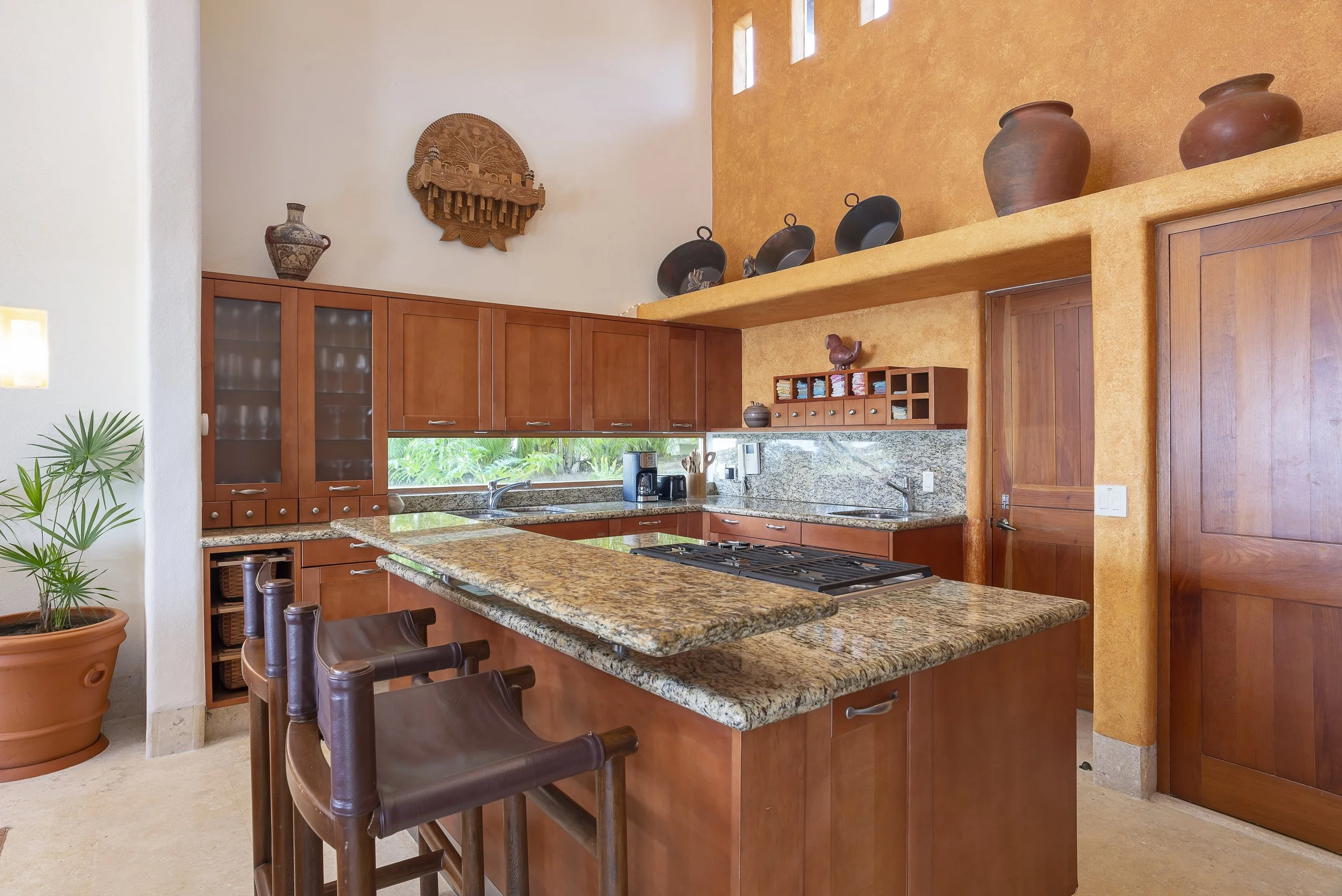 34_Kitchen.jpg