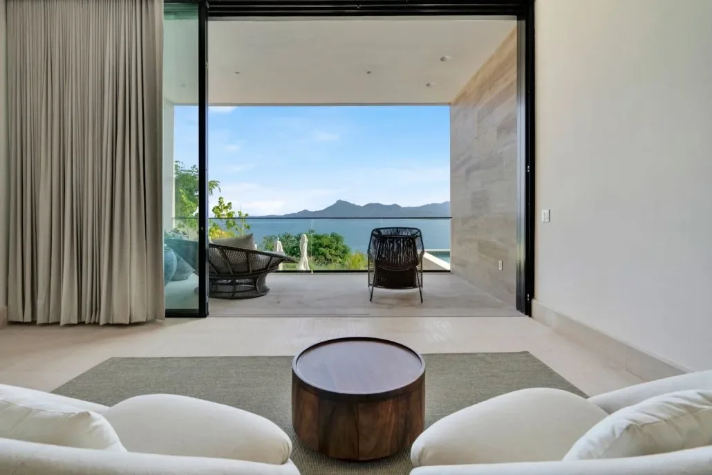OASIS-SUITE-2-1030x687.webp