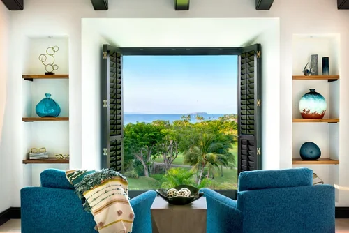 Sillones de hab. con vista al mar.webp