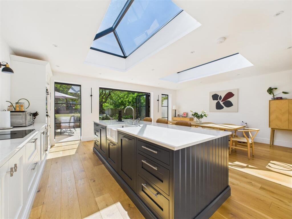 Creating Contemporary Open-Plan Living in Stratford-upon-Avon