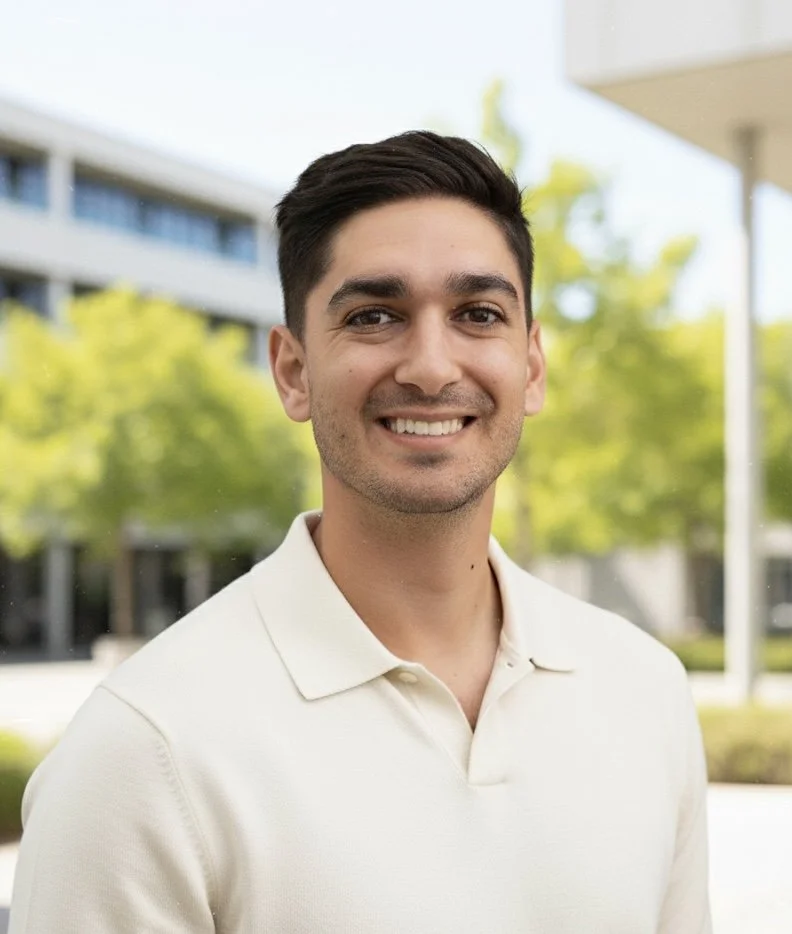 David, Founder of Mavix Growth. Services: Lead generation, Sales & Marketing, Business growth, sales training, sales coaching, small business strategy, Business to Business sales.