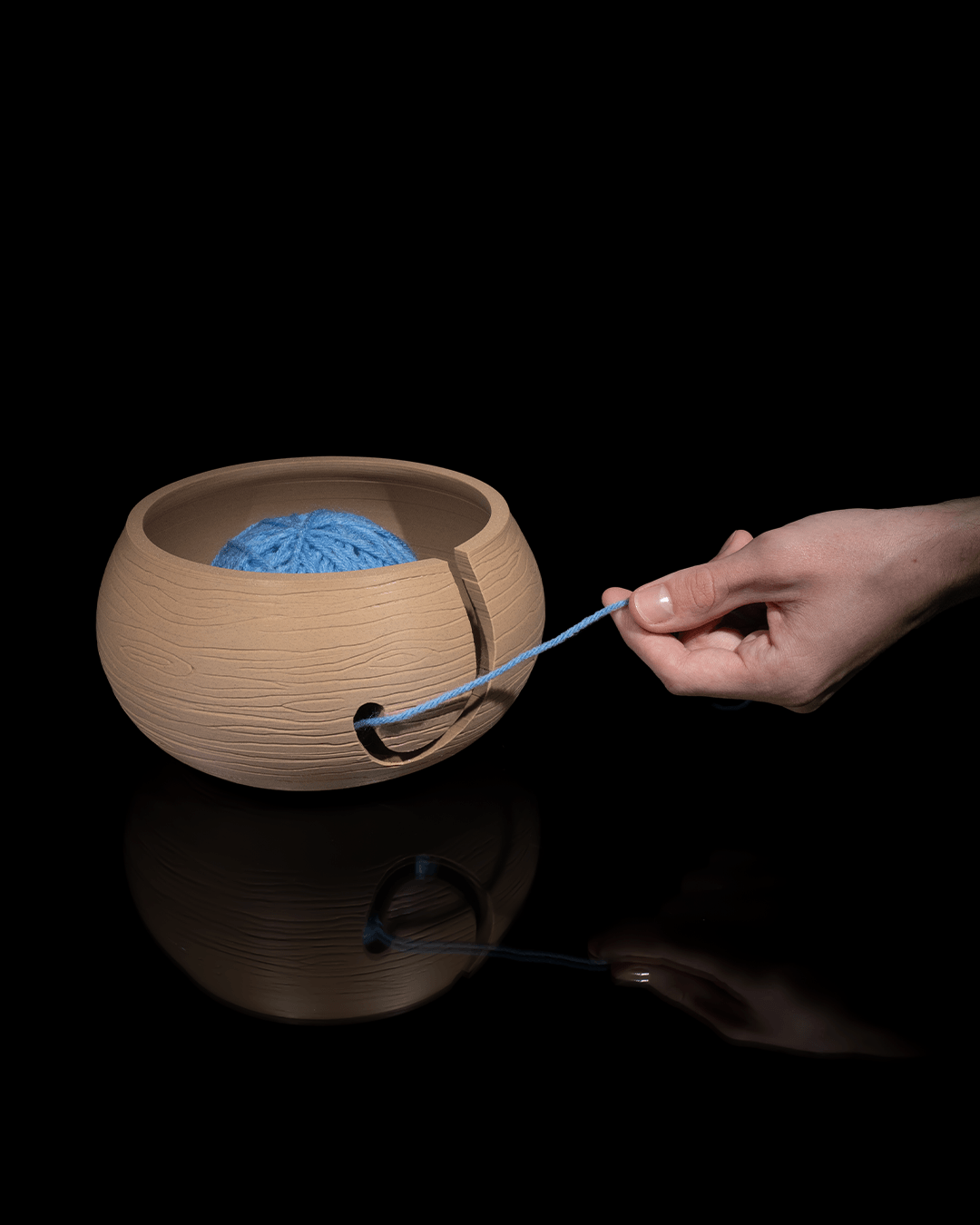 Wooden_Kit_Yarn_Bowl_and_Hook_Case_6_fea68cdb9b.png