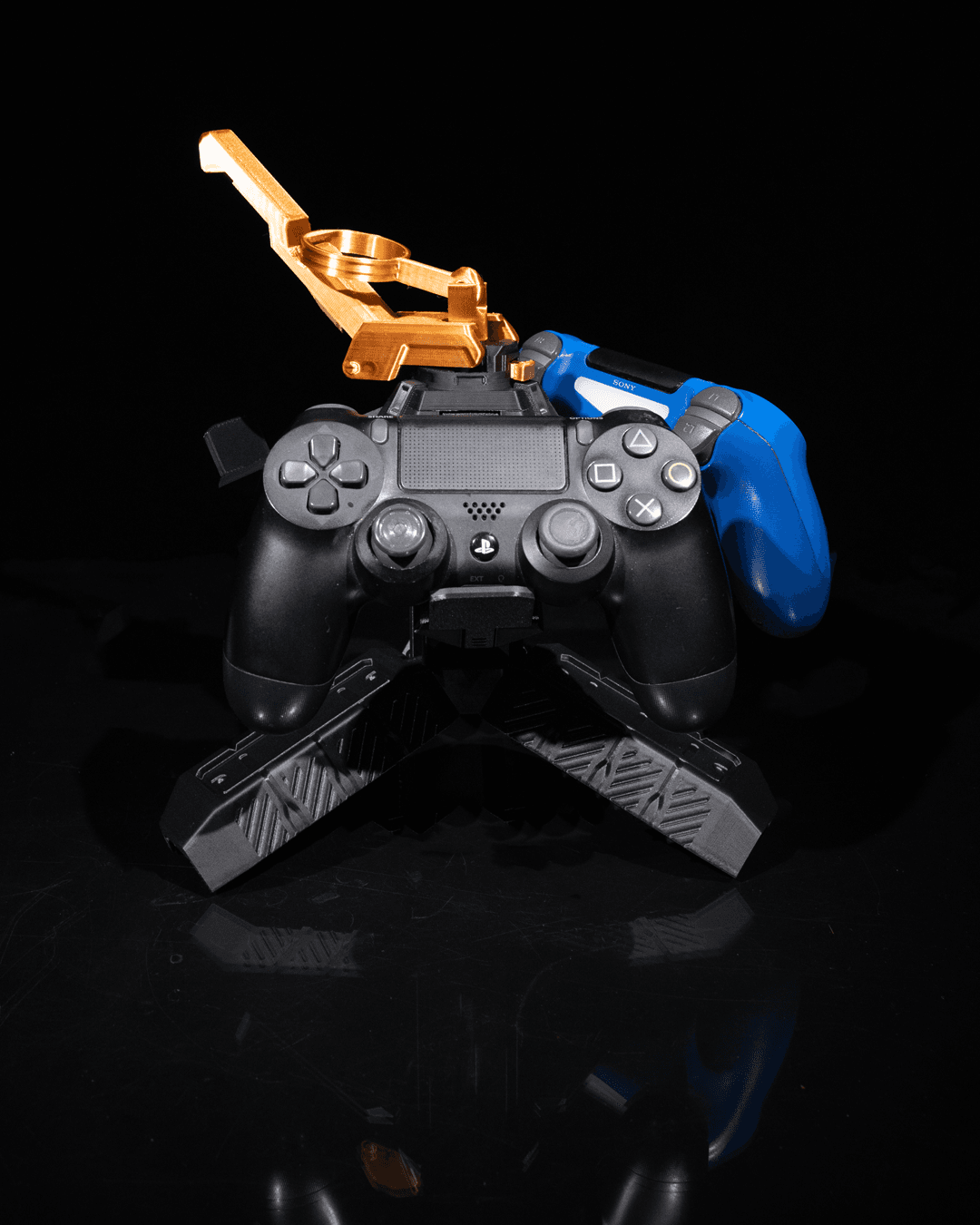 Grenade_Portable_Controller_Holder_6_f631a7a6eb.png