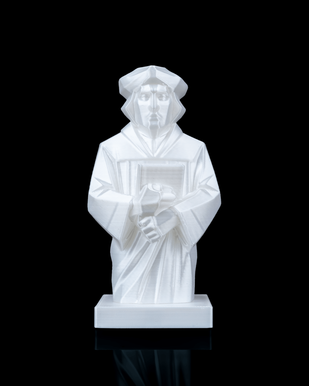 Martin_Luther_Statue_1_8f09832741.png