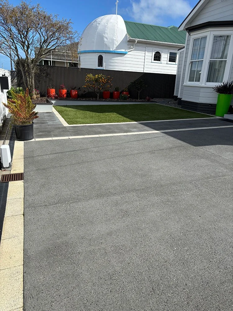 3-Bay-St---Project---Driveway-Exposed-Aggregate-with-Paved-Bordered-edge,-Entranceway-Path,-Paving-Slabs-on-Mortar.jpg