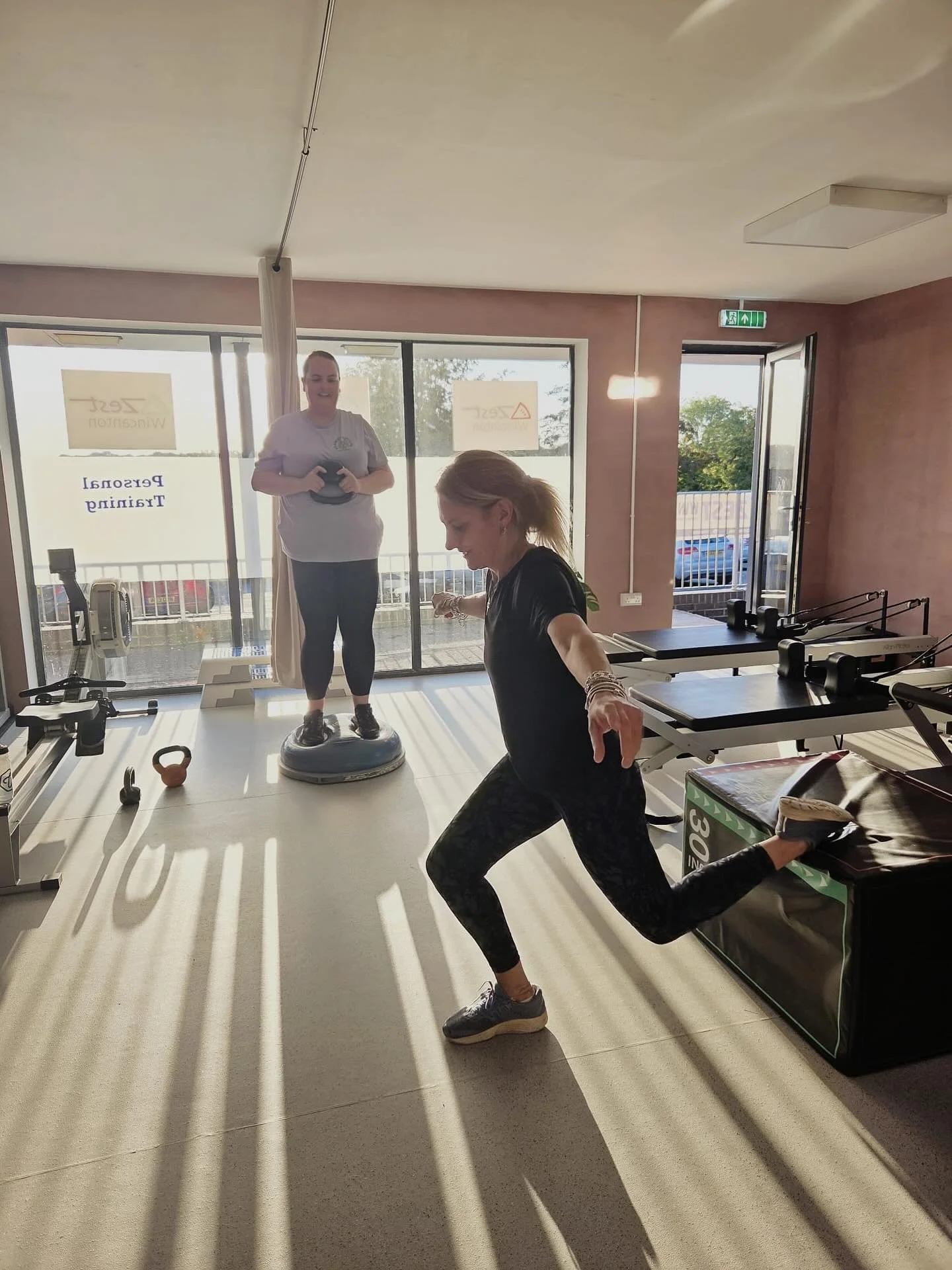 💪 Ladies&rsquo; Strength Class at Zest with Catherine &mdash; where the vibes are good, the weights are lifted, and the laughter is guaranteed 😄

These women are smashing it every week &mdash; getting stronger, fitter, and more confident with every
