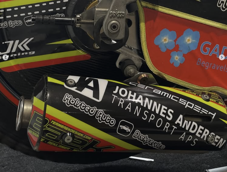 Udstødningskjold sticker