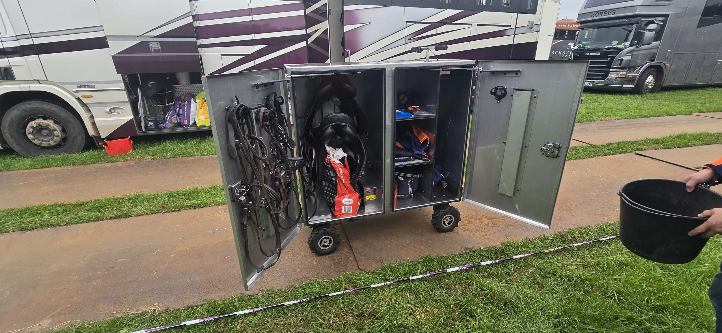 Councourskast met indeling