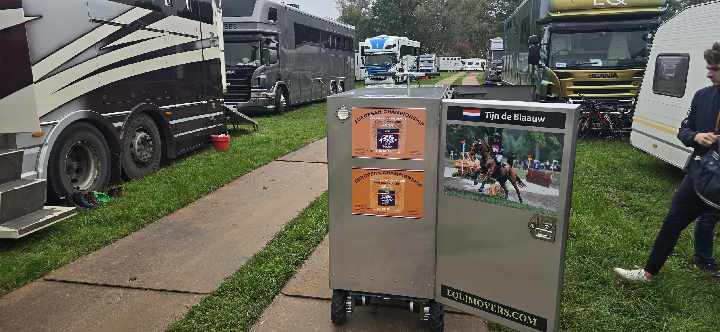 Electric tack locker on Militray Boekelo international horse event
