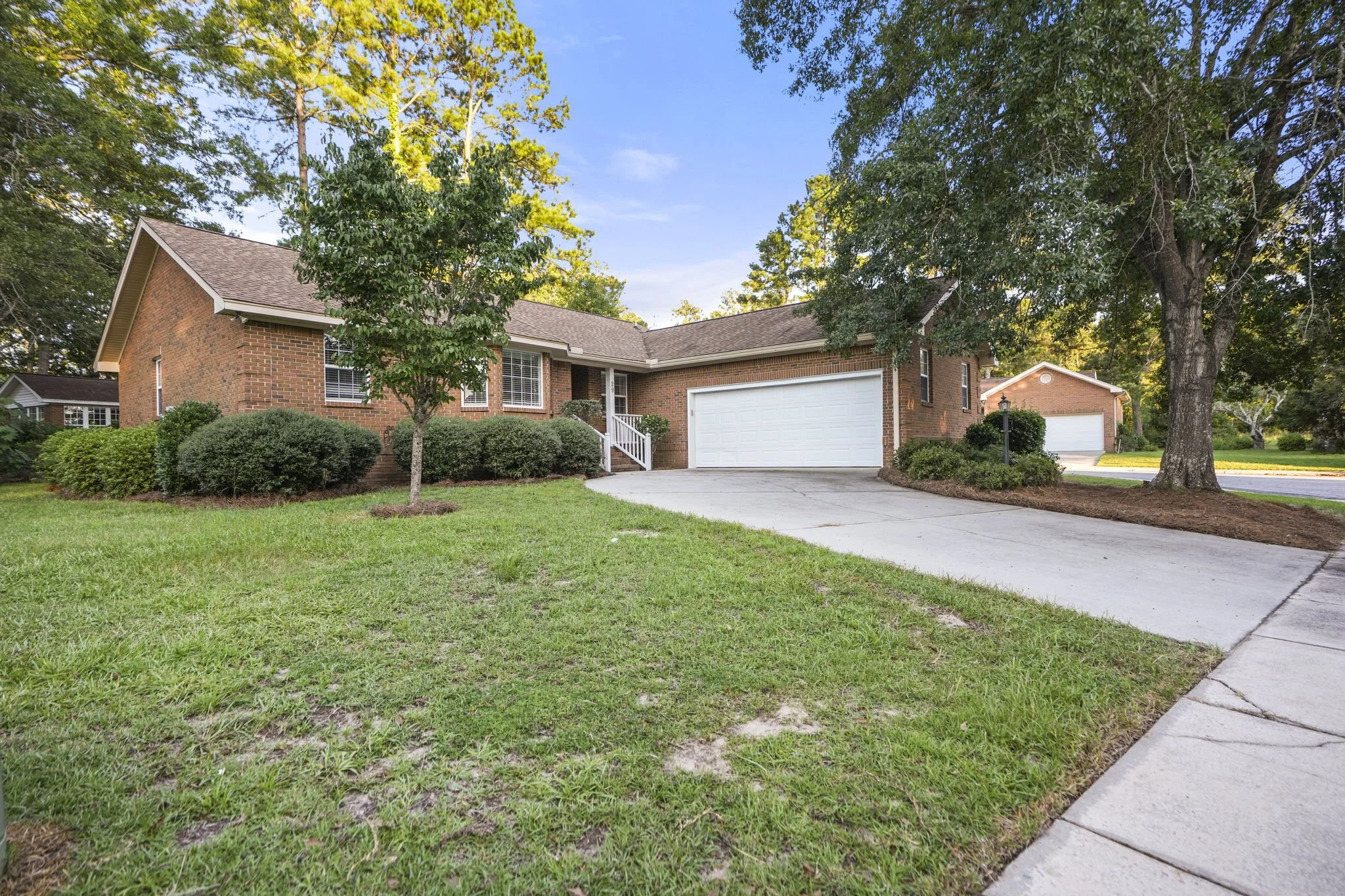 29 Meadowcrest Drive