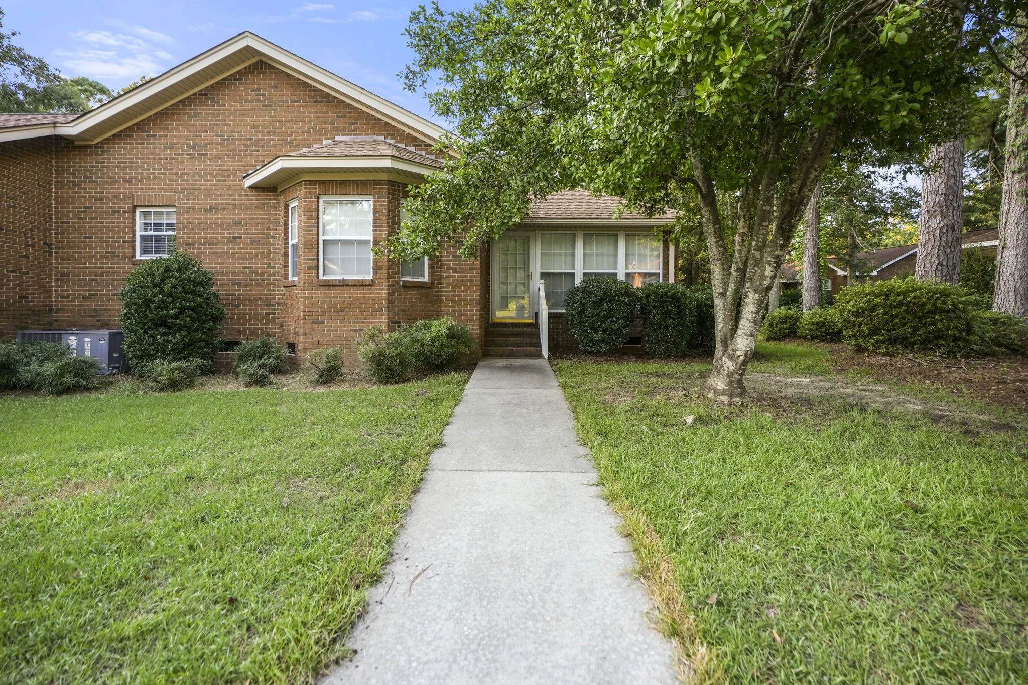 29 Meadowcrest Drive