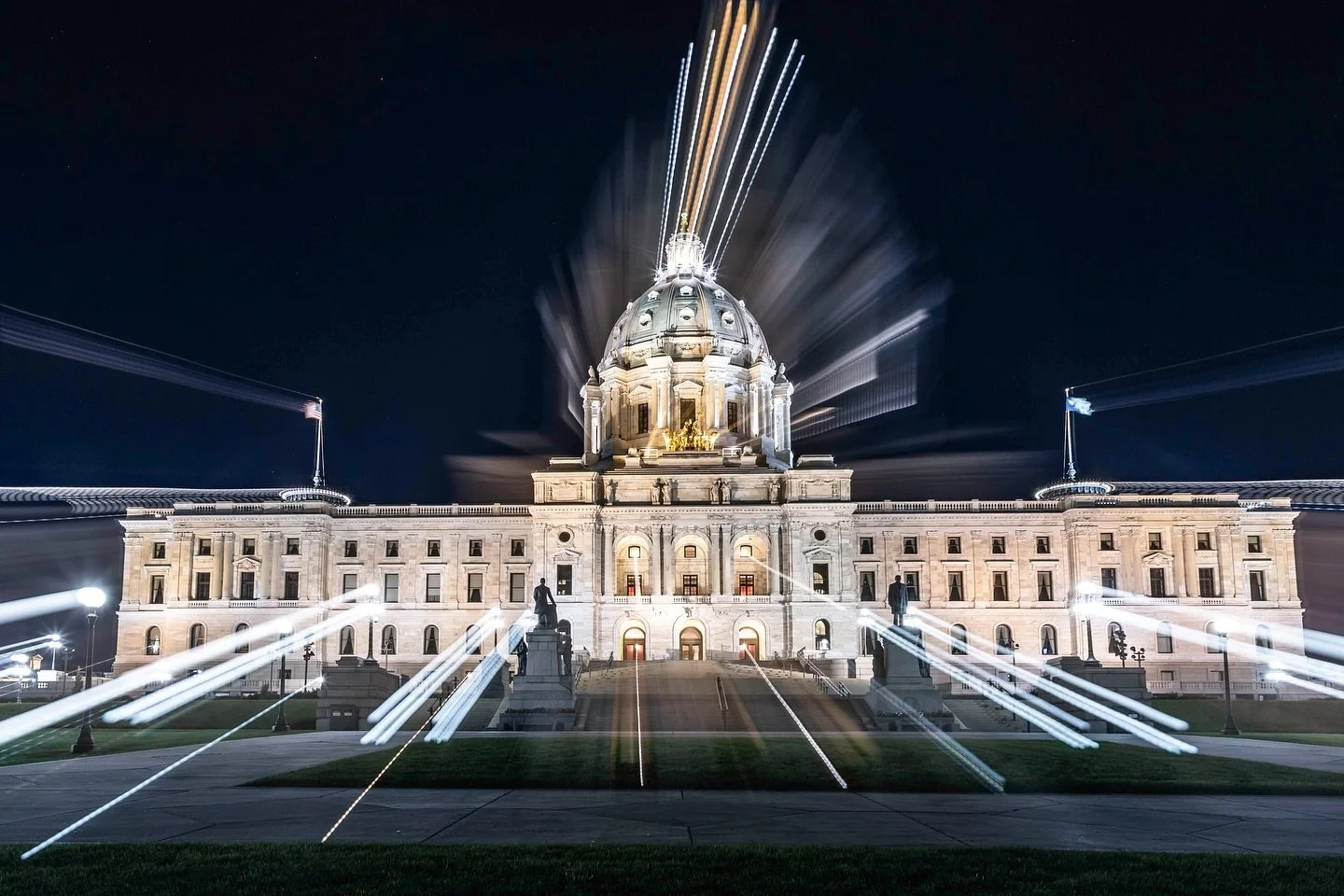 Great time in St. Paul! Went out and did some long exposure photography at the capitol. 

#StPaul #Minnesota #StPaulCapitol #MinnesotaCapitol #twincities #longexposures
