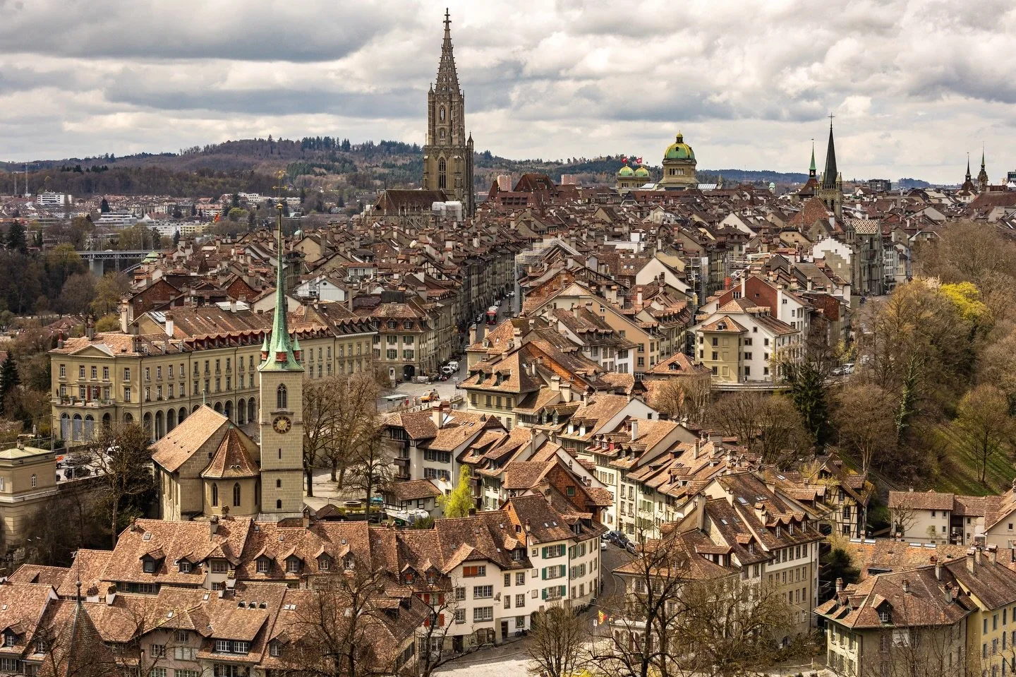 Looking over Bern, seeing the centuries-old rooftops and cobblestone streets from the Middle Ages. 

Day 3 of the trip I am skipping around on the posts.

#switzerland #bernswitzerland #canonphotographer #travelphotos