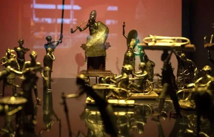 "France Returns 26 Artworks to Benin as Report Urges Restitution"