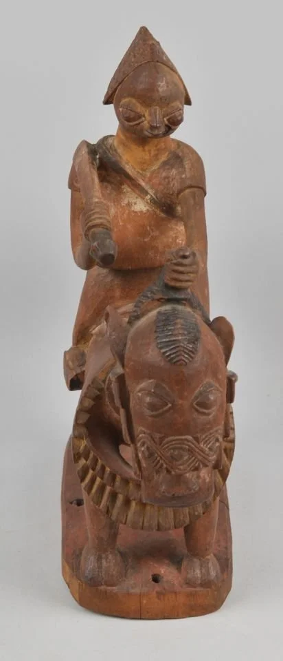 "Nigeria Calls for Return of Lander Stool from the British Museum"