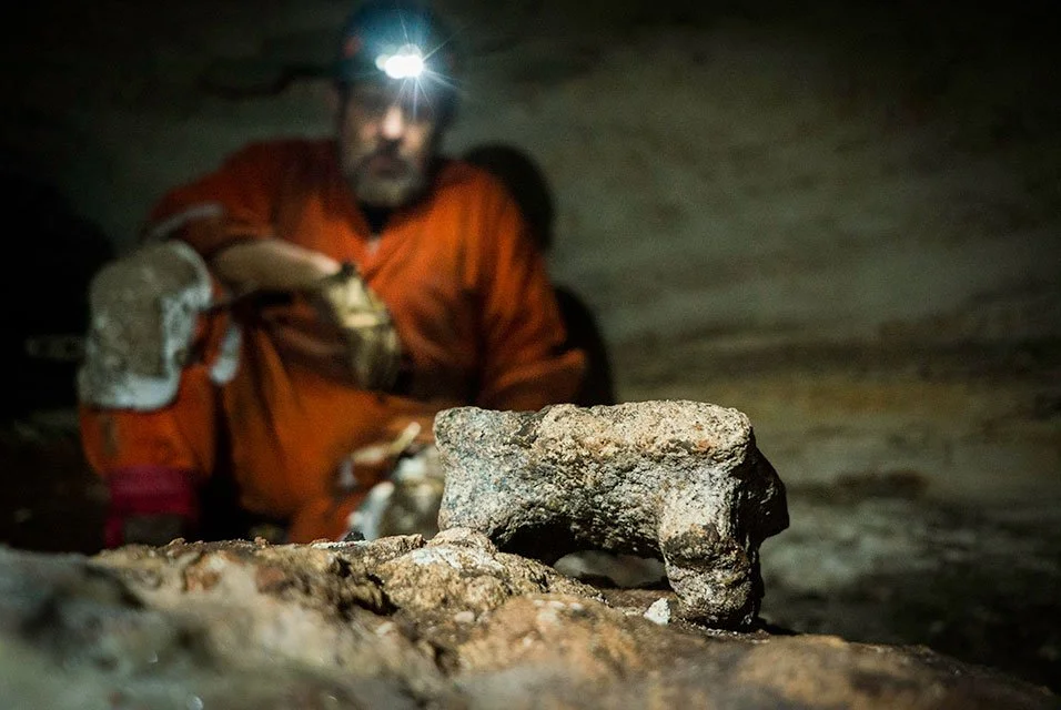 "Cave of relics found under Mayan ruins of Chichen Itza"