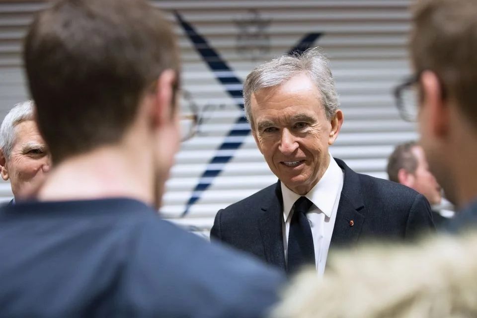 "Notre Dame benefits from the battle of the billionaires"