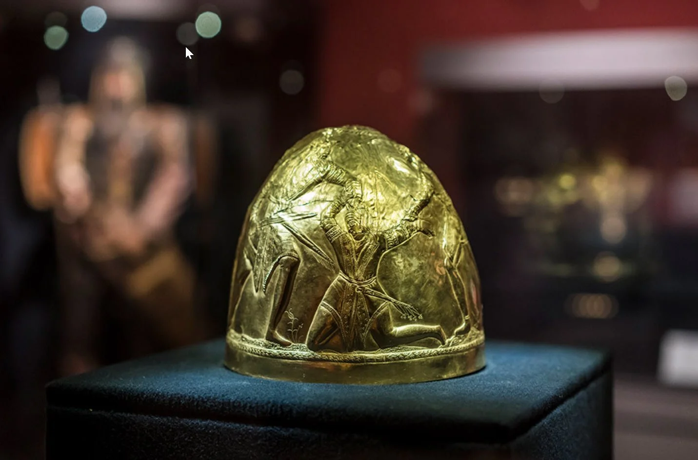 Museum Theft In Ukraine - Russians Suspect - Spring 2022