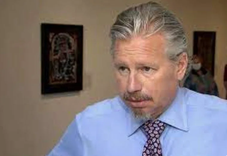 Orlando Museum Director Counter Sues - Christmas 2023