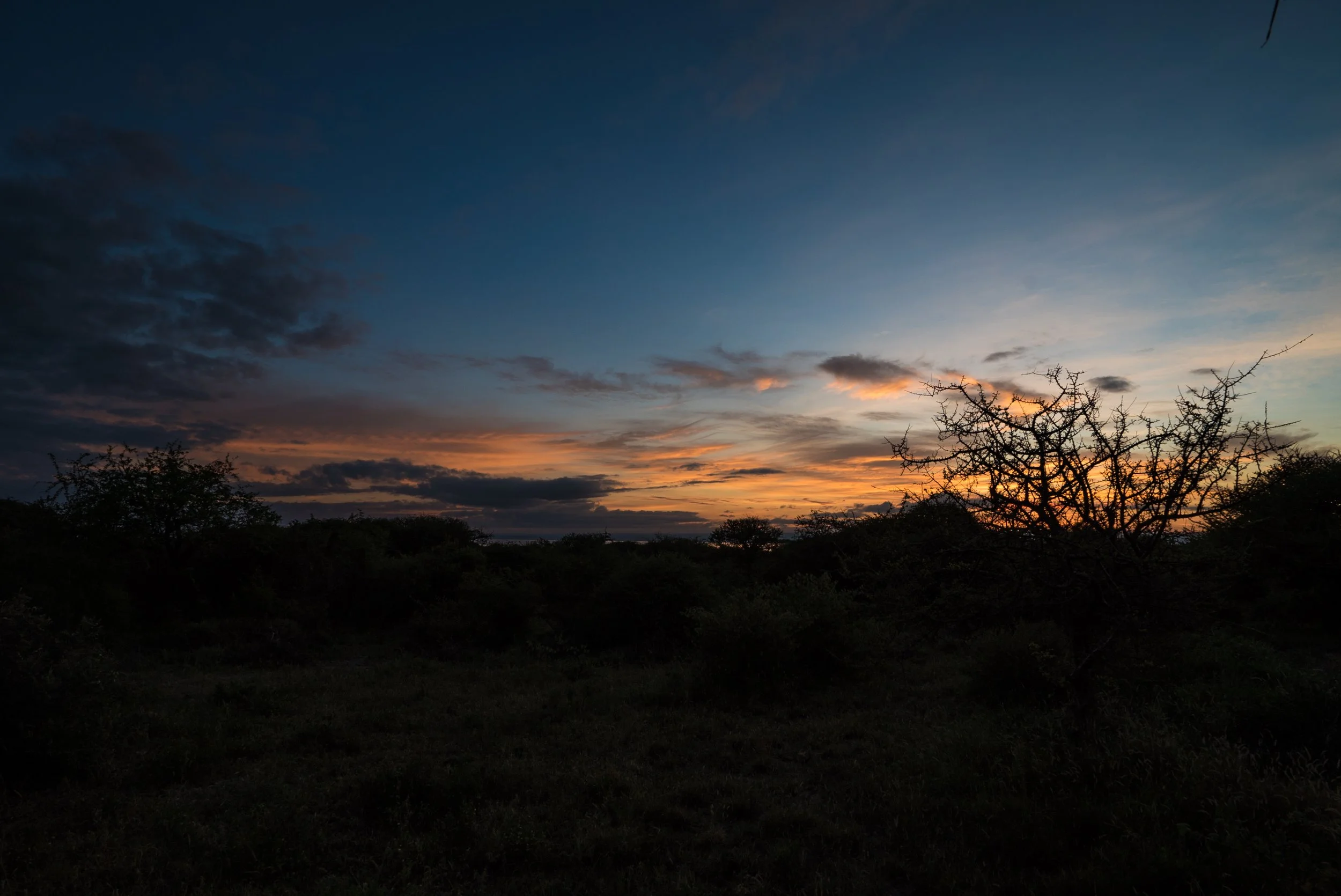 Lever de soleil Burunge.jpg