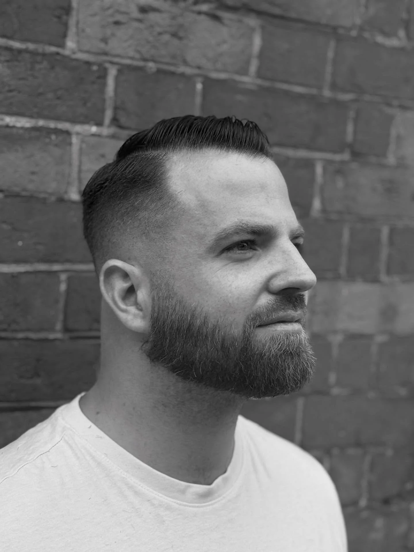 Skin face + parting 
 🤝🏽

#barbering #satorithebarber #Mullet #wahl #babyliss #skinfade  #buckinghamshire  #buckinghamshirebarber
#barber #tattoos #cutthroat #jrl #dmi #barberlife #foryoupage #fyp