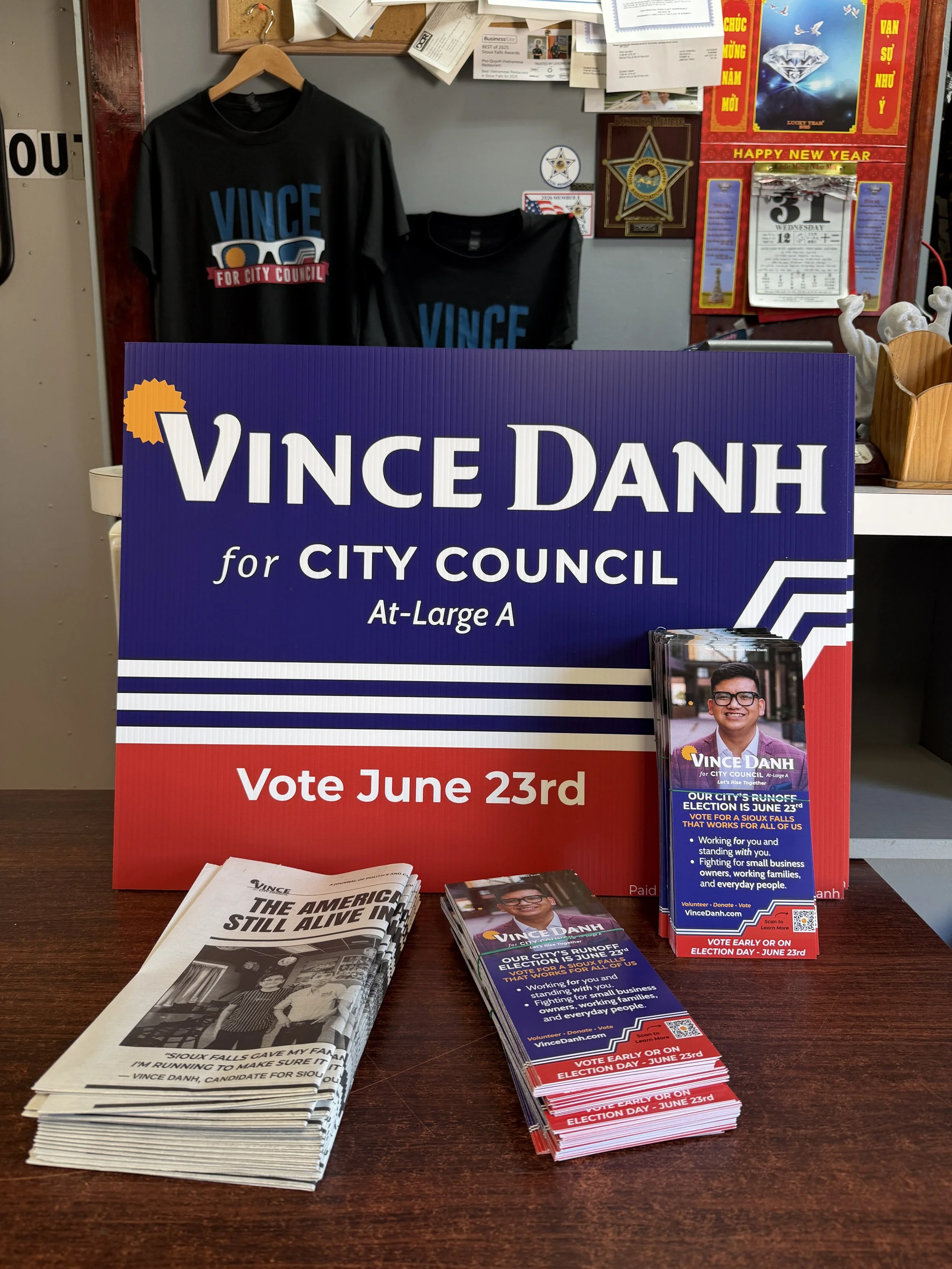 Pick Up Lit & Help Us Canvas