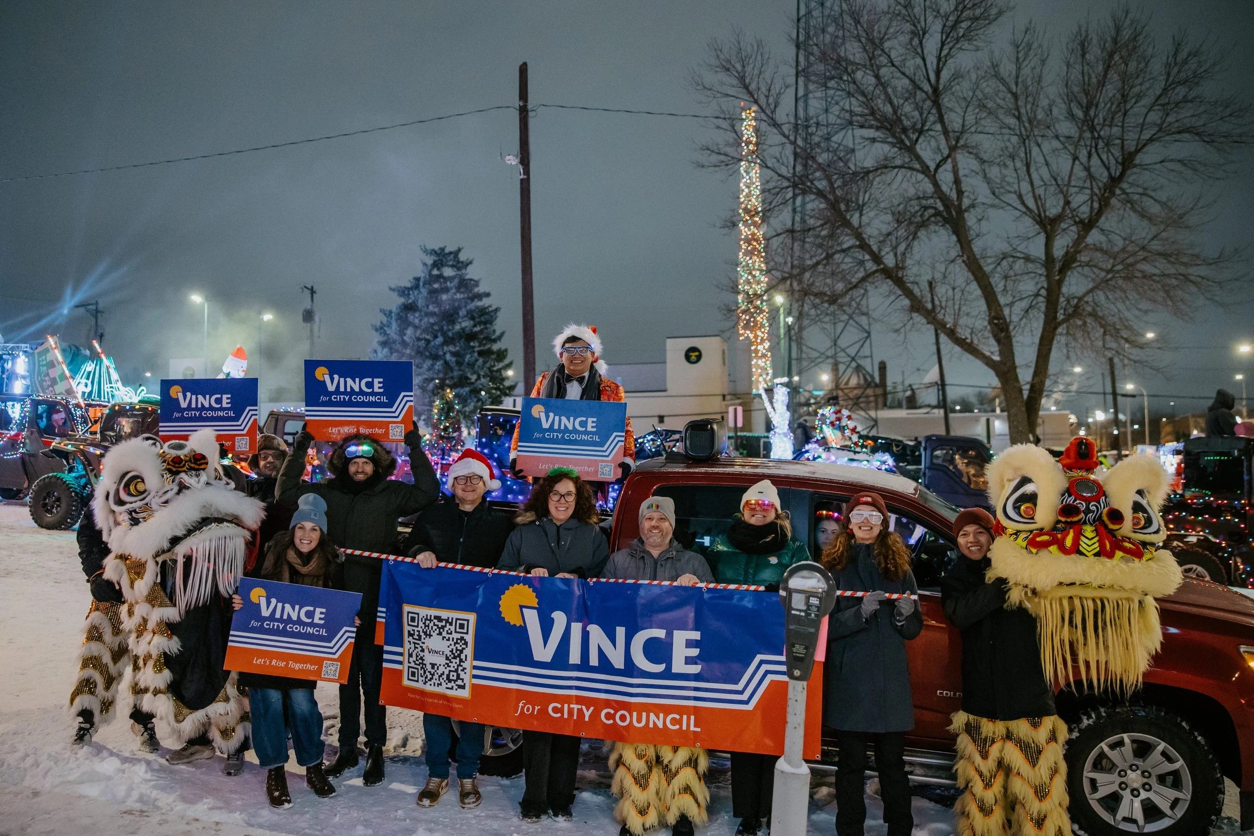 VinceForSiouxFallsCityCouncilAtLarge_ParadeOfLights2025_009.JPG