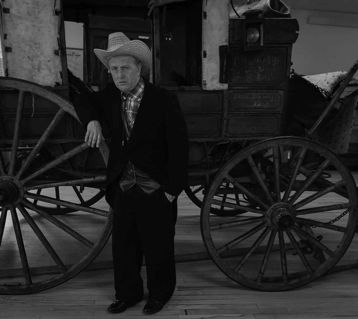 Paul Collins as Charlie Gunn